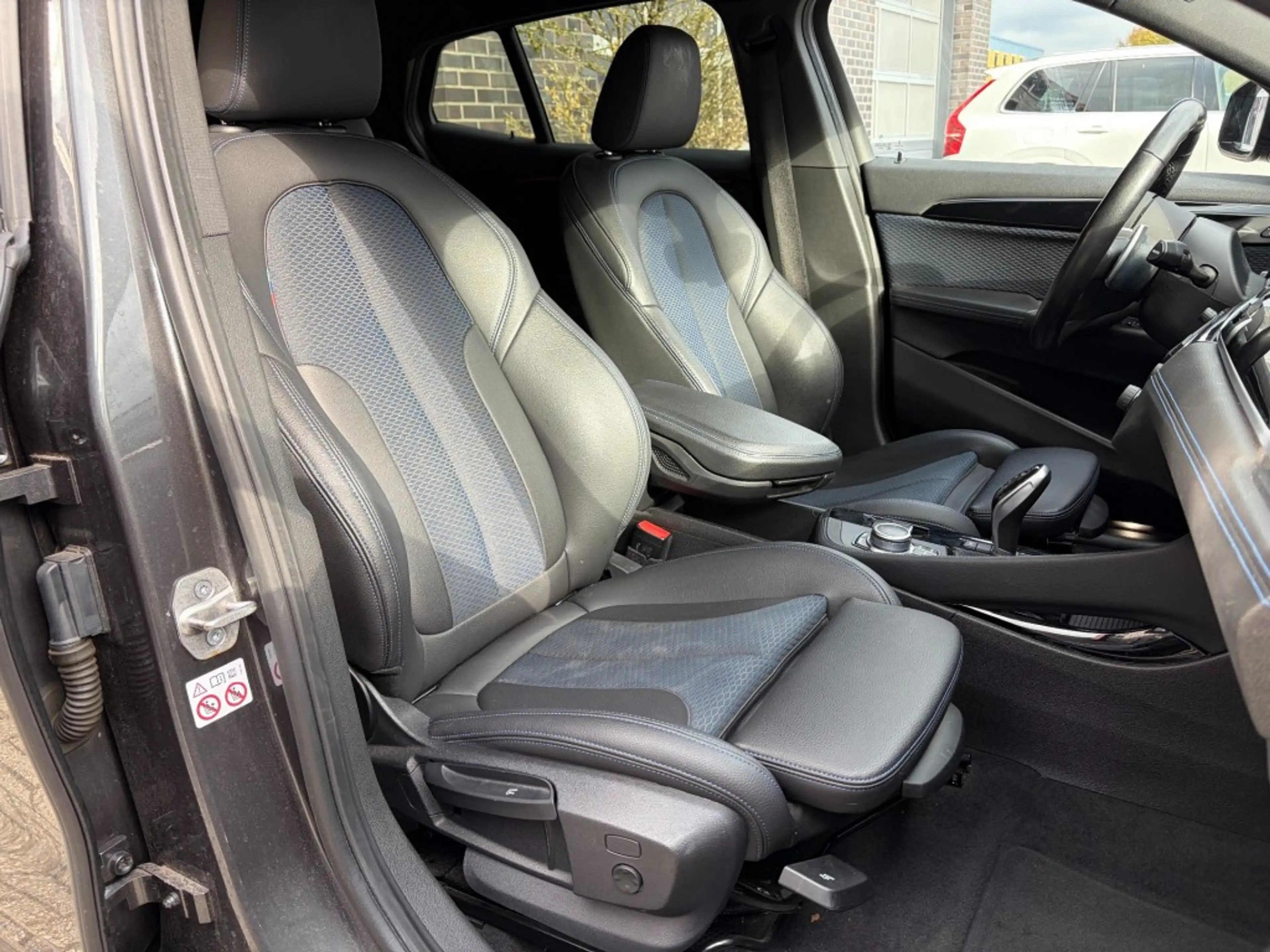 BMW X2 XDRIVE20I AUT. M-SPORT - AFN. TREKH. — photo 7