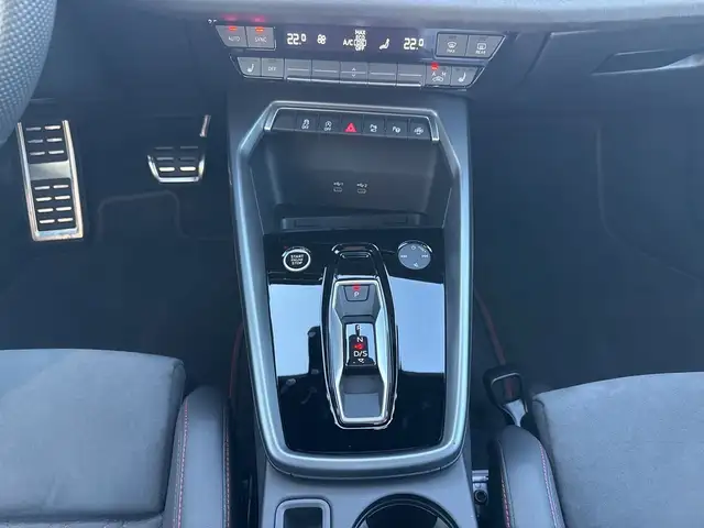 Audi A3 view 9