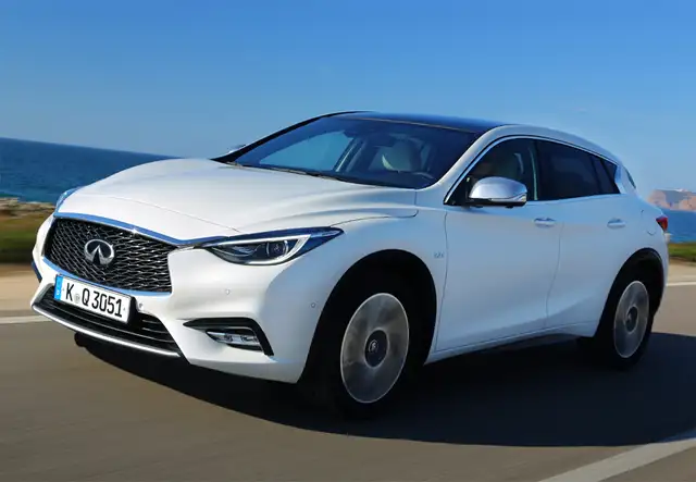 Infiniti Q30 1.6t 122