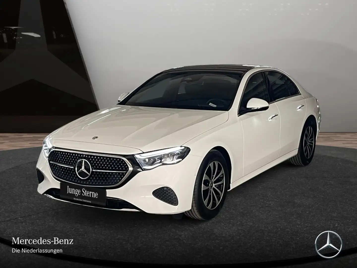 Mercedes-Benz E 200 Avantgarde 360° Pano Sitzklima Spurhalt-Ass Weiß - 2