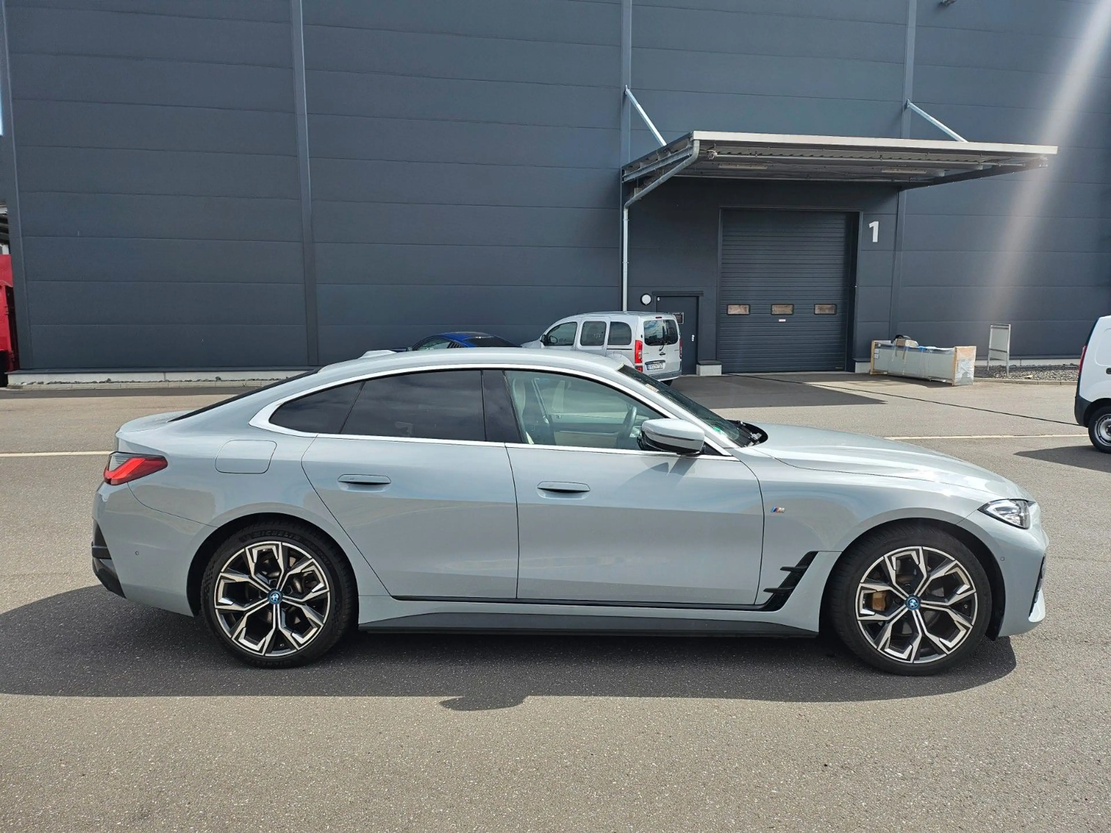 BMW i4 Gran Coupe 40 eDrive M Sportpaket — photo 12