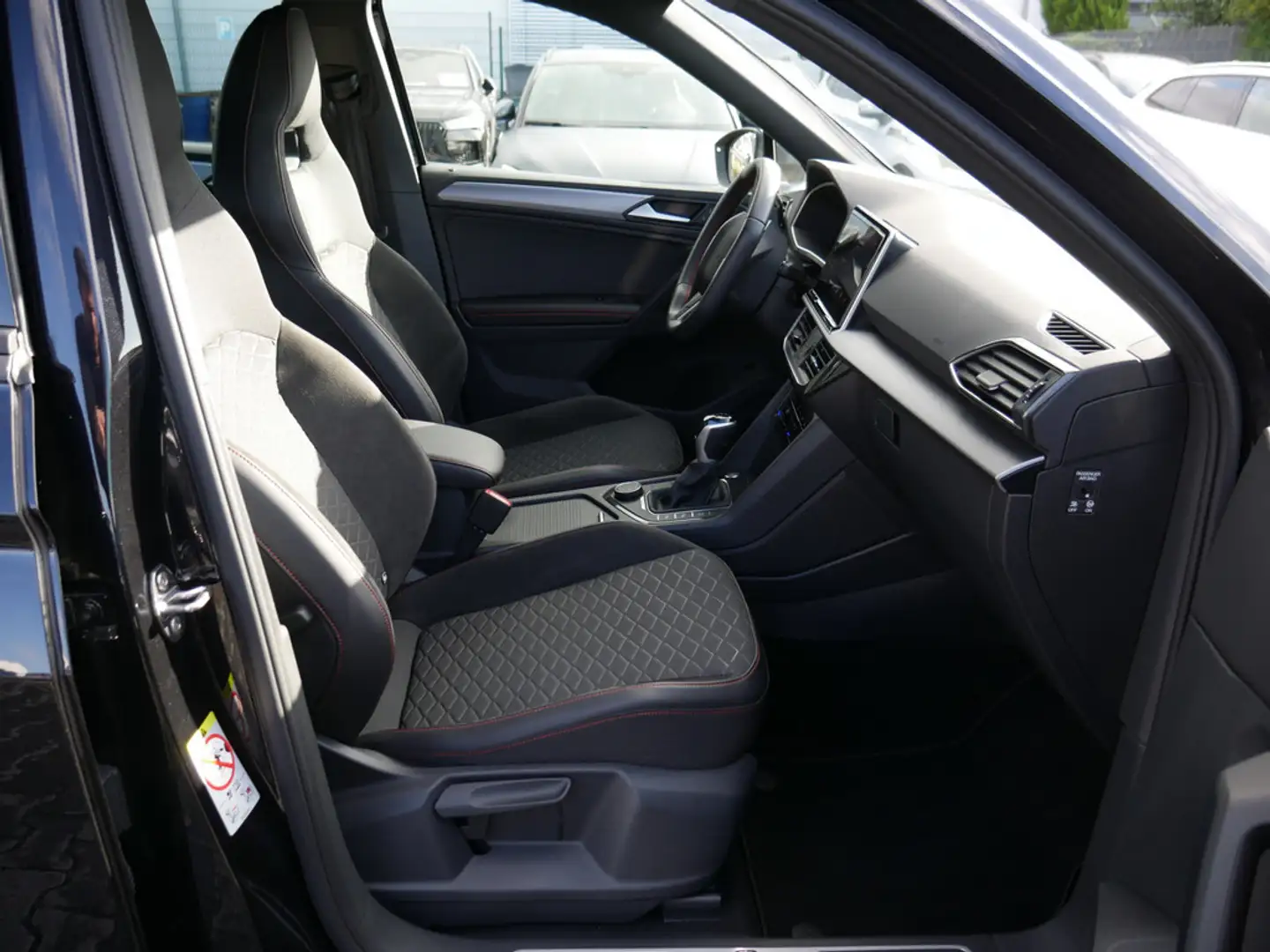 SEAT Tarraco 2.0 TDI FR 4Drive NAVI ACC LED 20" Schwarz - 2