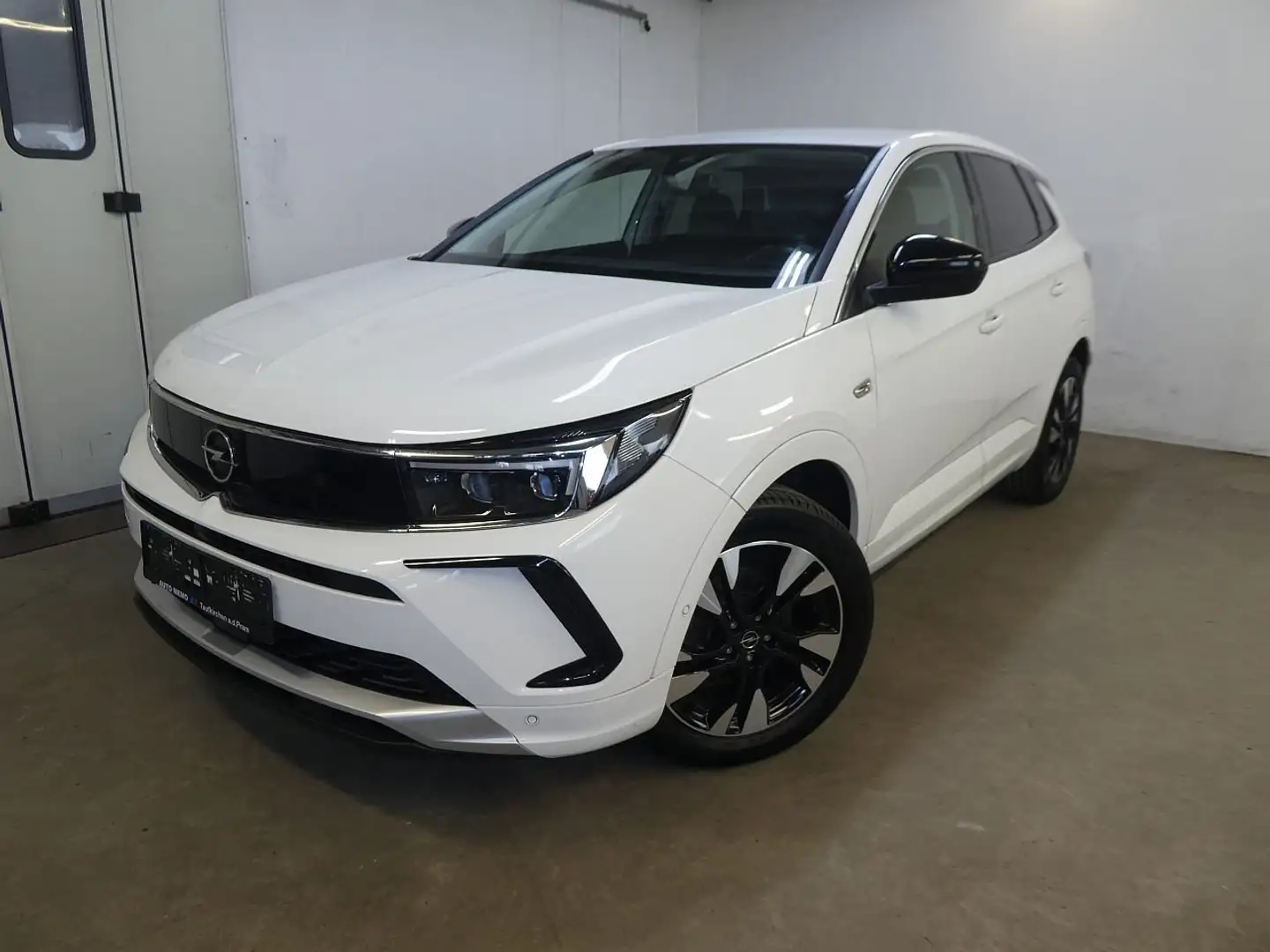 Opel Grandland X 1.5 D Elegance Aut. AHK, LED, Kamera, Weiß - 1