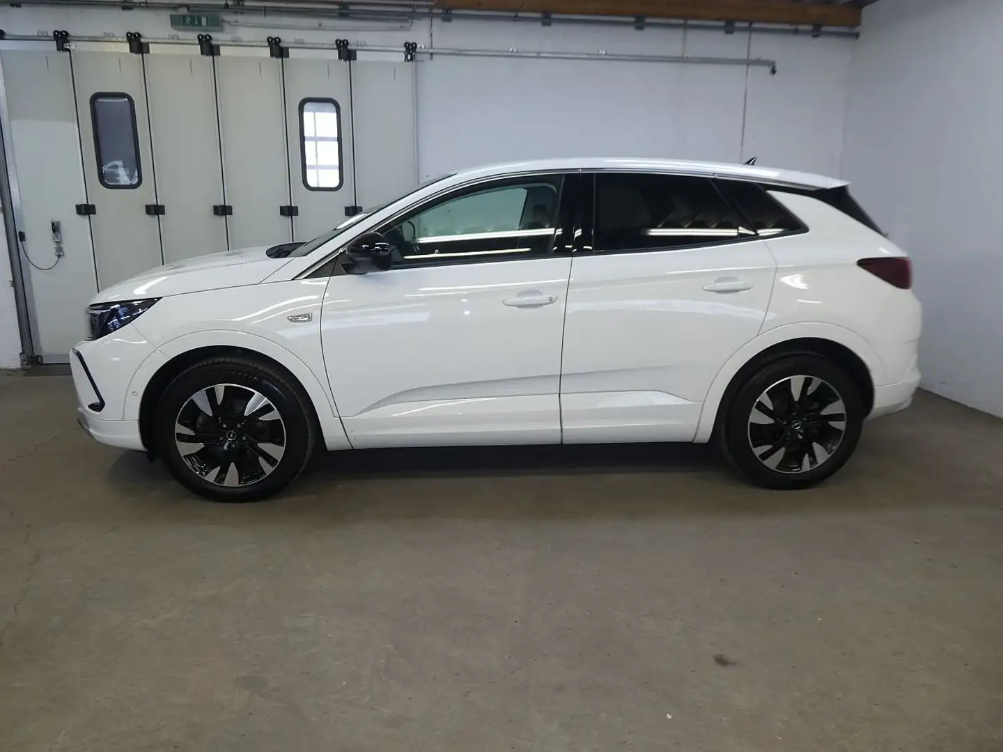 Opel Grandland X 1.5 D Elegance Aut. AHK, LED, Kamera, Weiß - 2