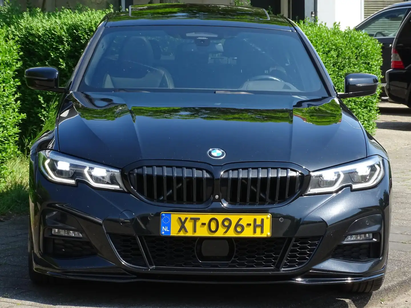 BMW 330 3-serie 330i High Executive Edition - M PAKKET - P Černá - 2