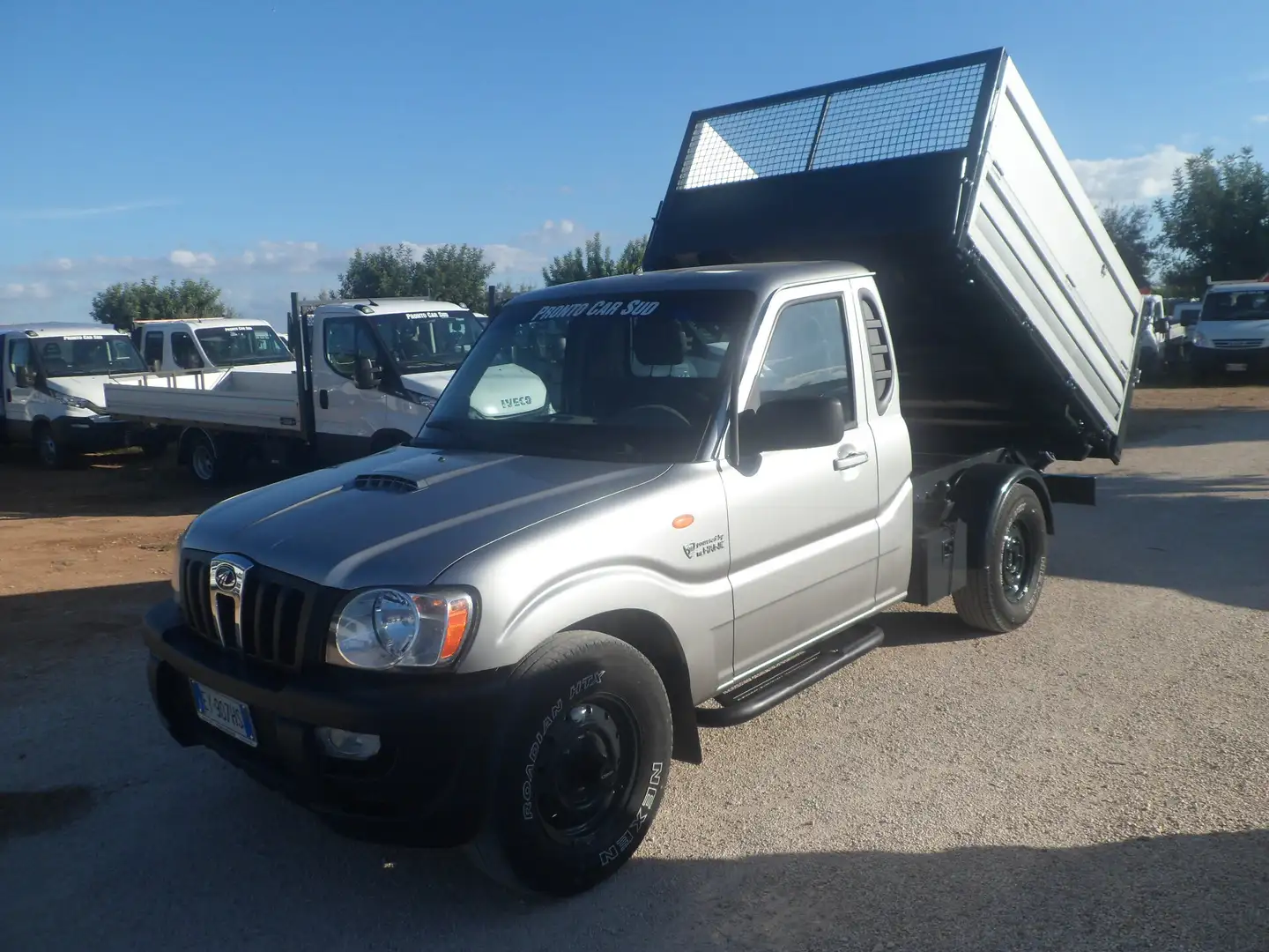 Mahindra Goa Goa 2.2 CRDe 16V 4WD SC Trilaterale Pick-Up Grau - 1