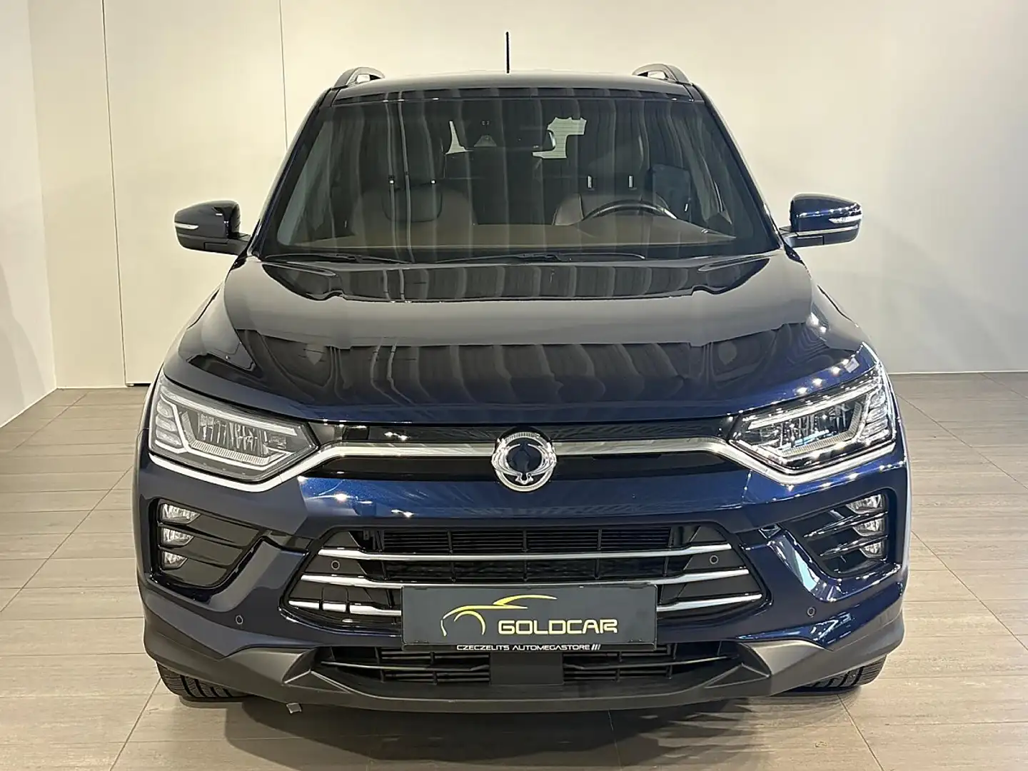 KGM Korando 1,6 4WD Premium Aut. Blau - 2