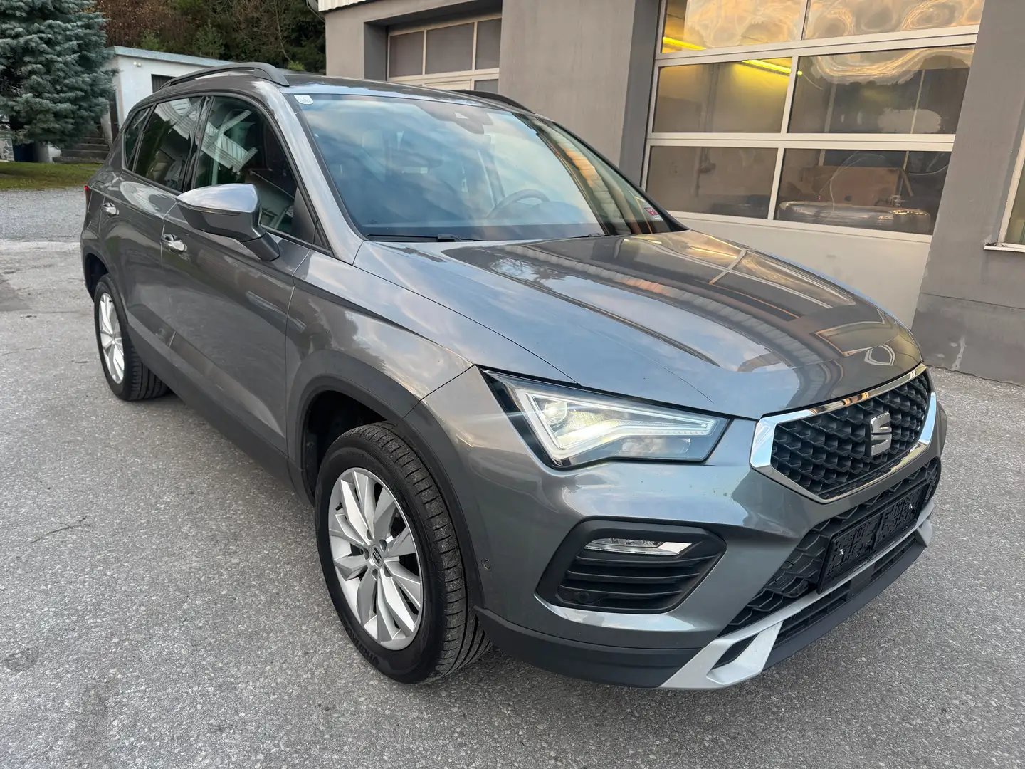 SEAT Ateca Ateca 2,0 Style TDI Style Grau - 2