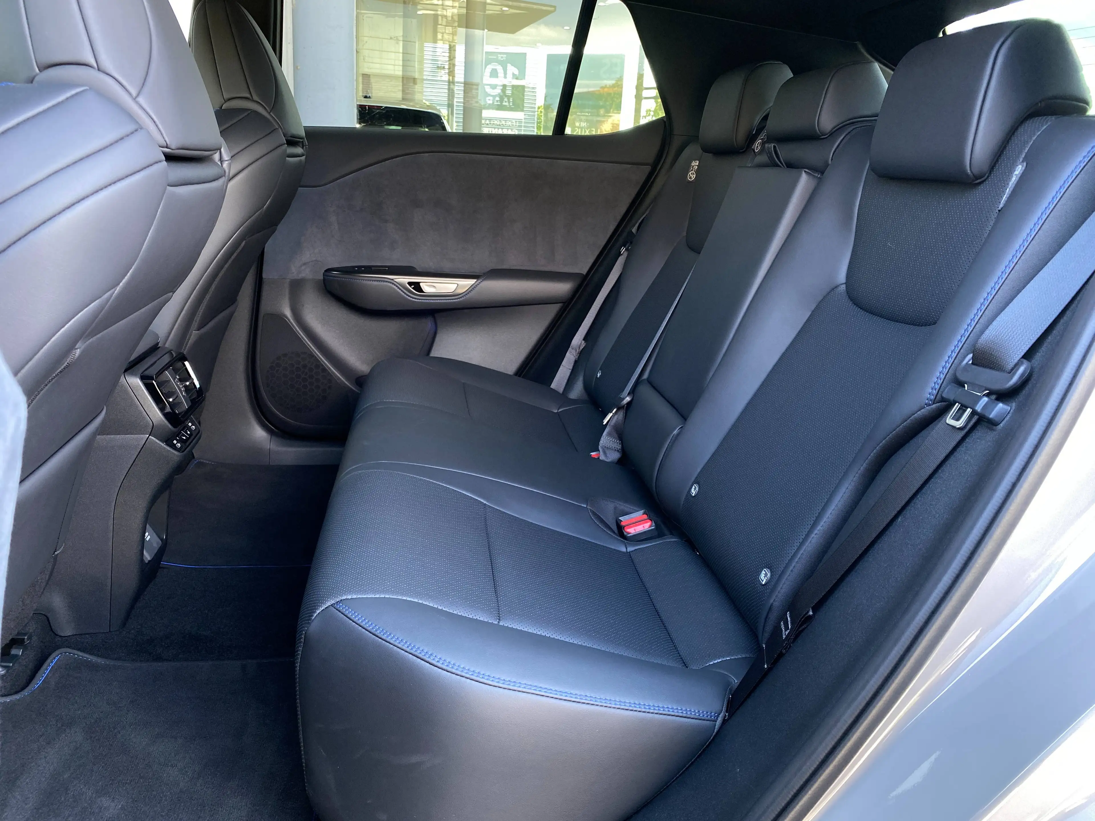 Lexus RZ RZ 550e 77 kWh AWD F Sport Line F Sport Line — photo 11