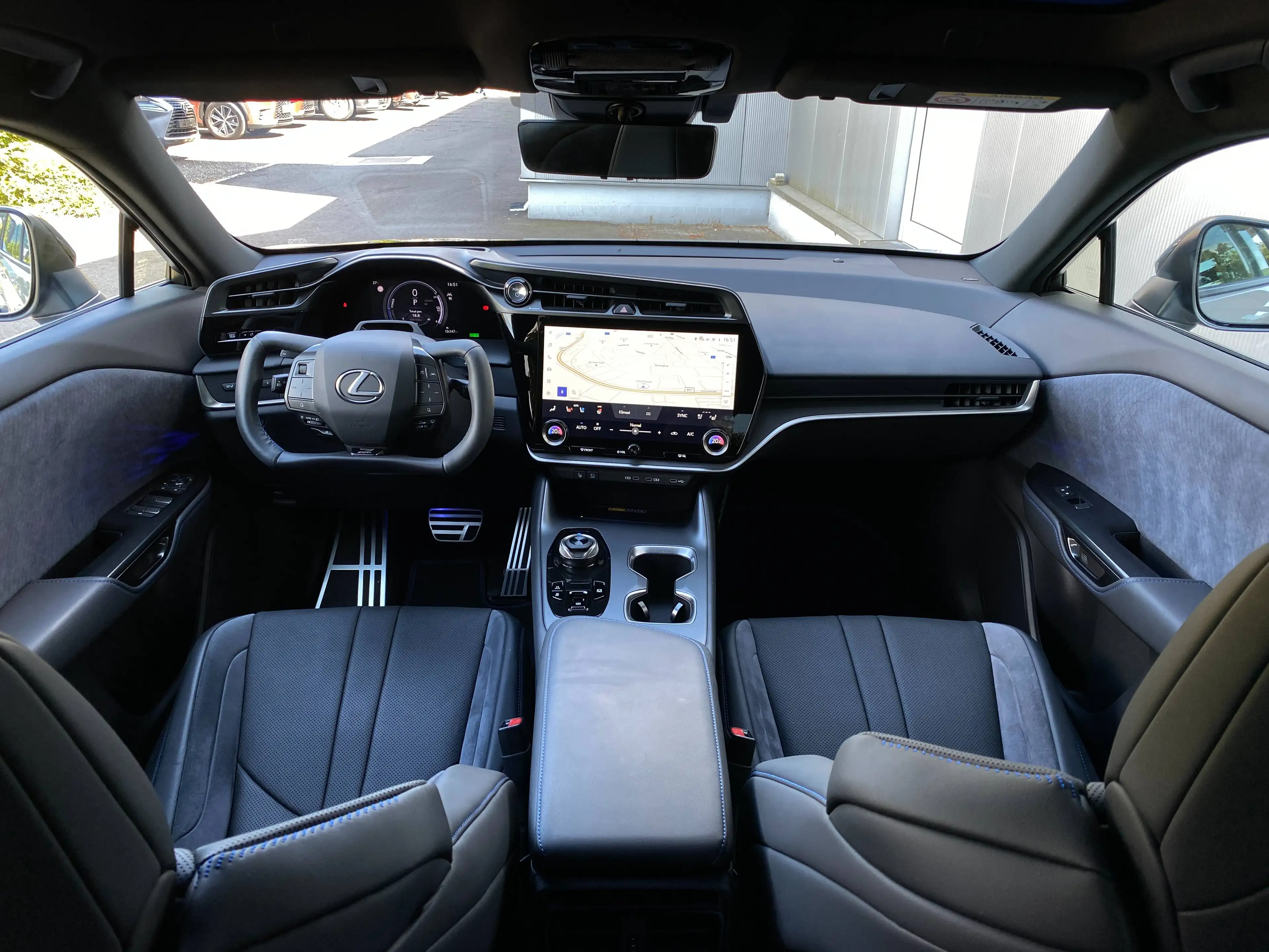 Lexus RZ RZ 550e 77 kWh AWD F Sport Line F Sport Line — photo 12