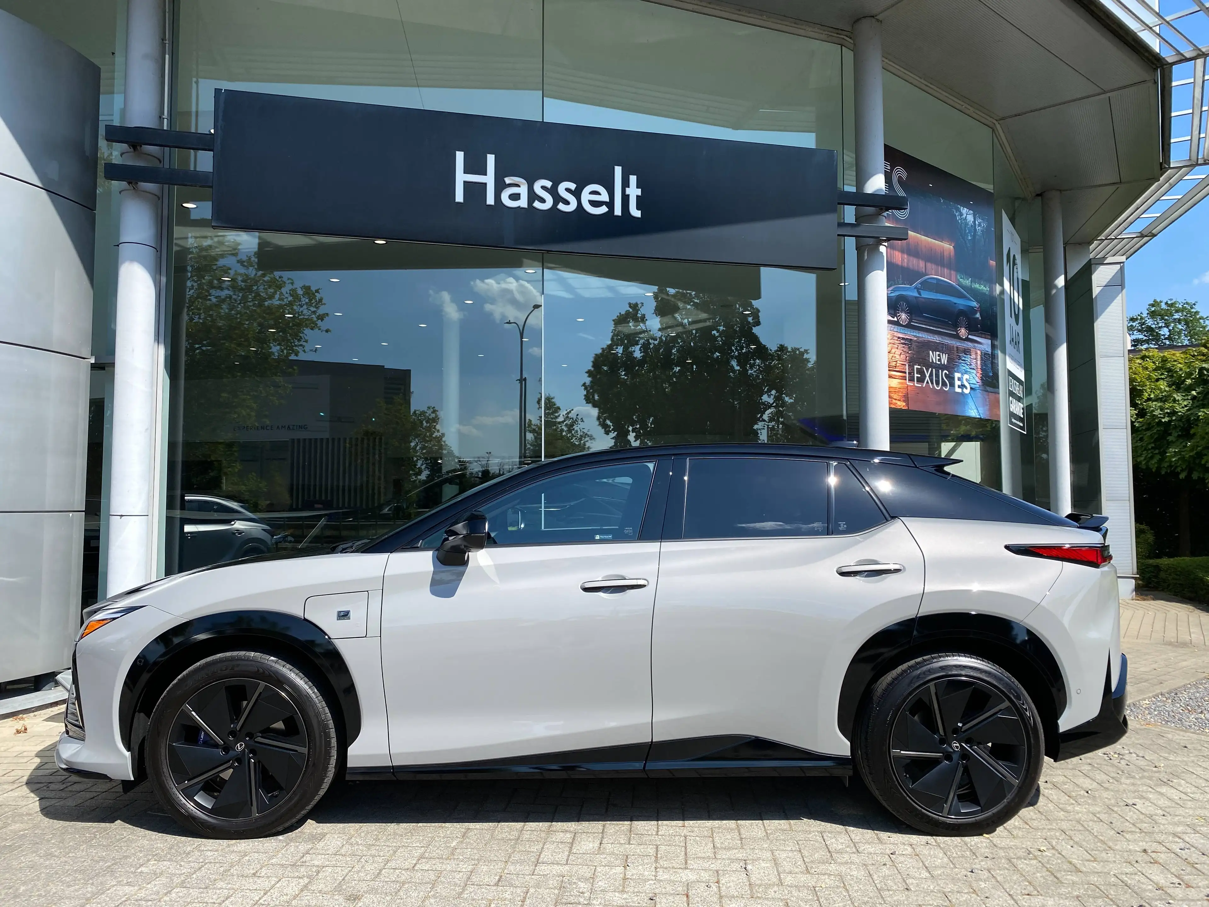 Lexus RZ RZ 550e 77 kWh AWD F Sport Line F Sport Line — photo 4