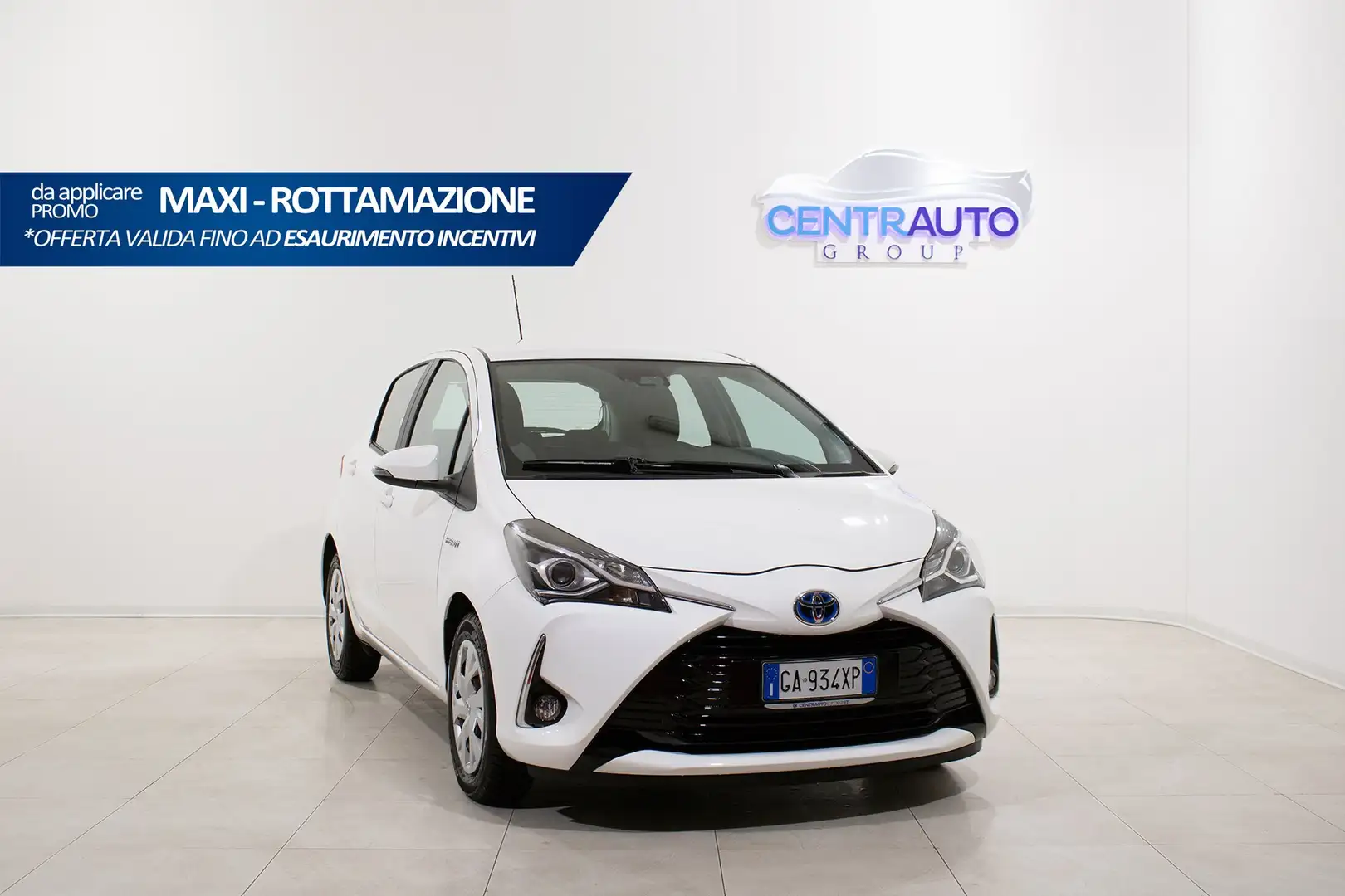 Toyota Yaris 1.5 HYBRID 73cv BUSINESS *NEOPATENTATI* Bianco - 1