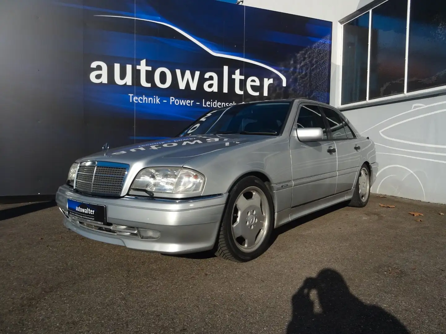 Mercedes-Benz C 280 AMG Optik Klimaautomatik Plateado - 2
