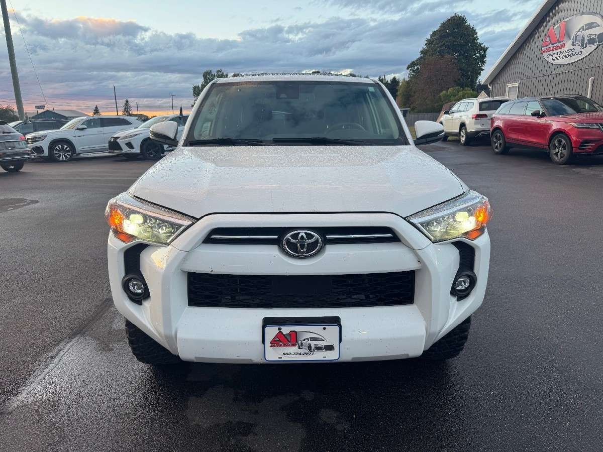 2022 Toyota 4Runner 4WD SR5  💰 $185 Weekly Tax In — снимка 1