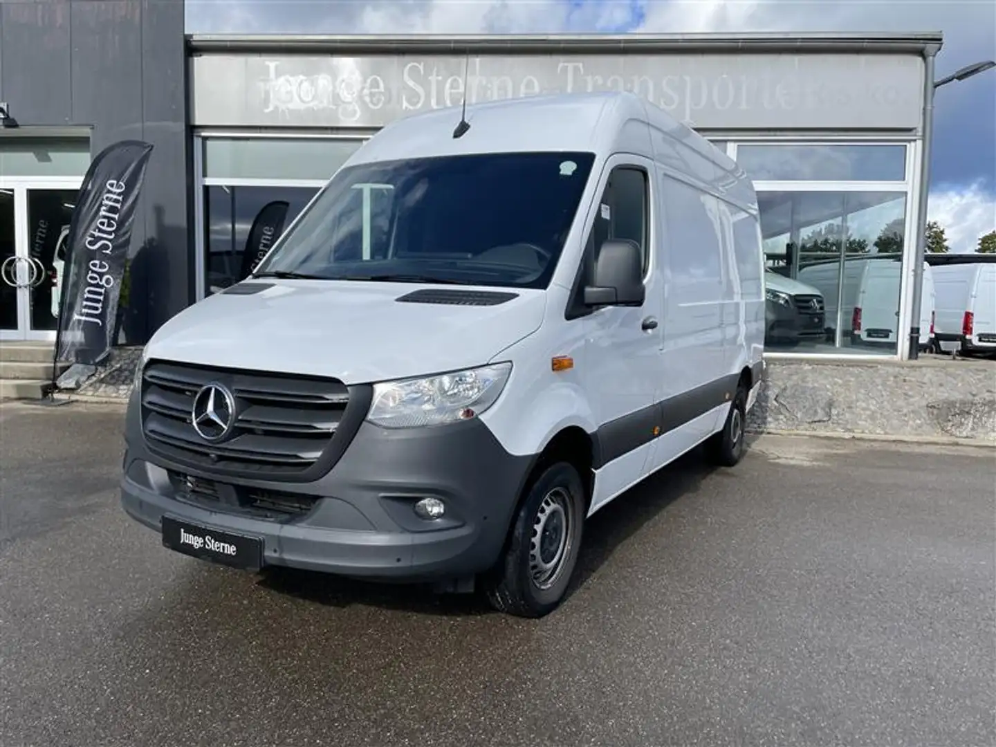 Mercedes-Benz Sprinter 317 CDI KA/L2H2/3665/AUTOMATIK/MBUX/NAVI/ Blanc - 2