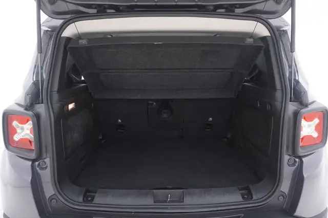 Jeep Renegade view 14