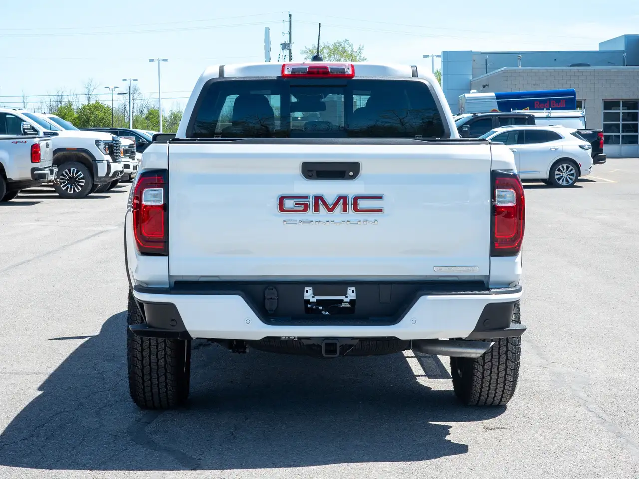GMC Canyon снимка GMC Canyon