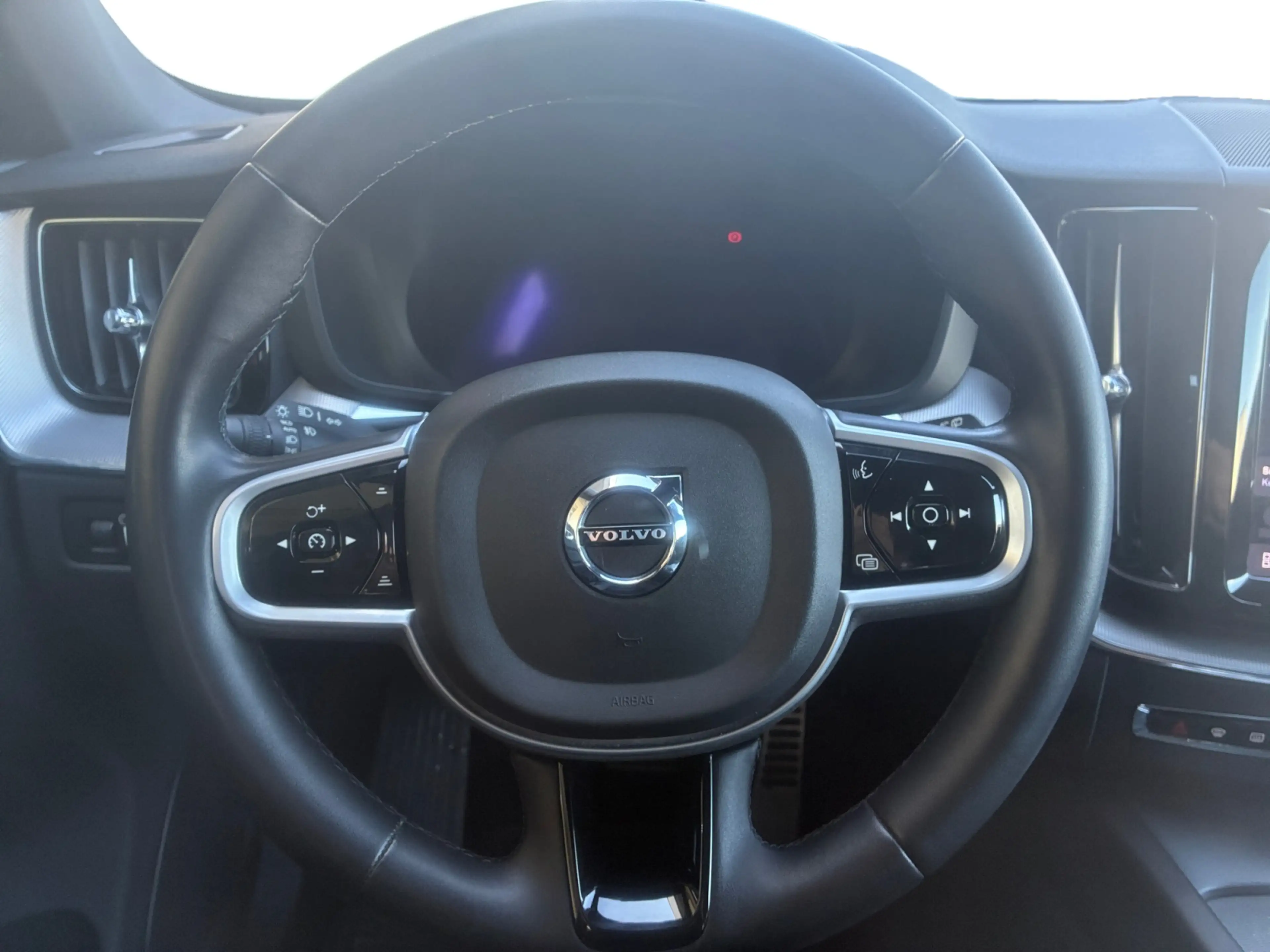 Volvo XC60 XC60 T6 AWD RECH R-D — photo 12