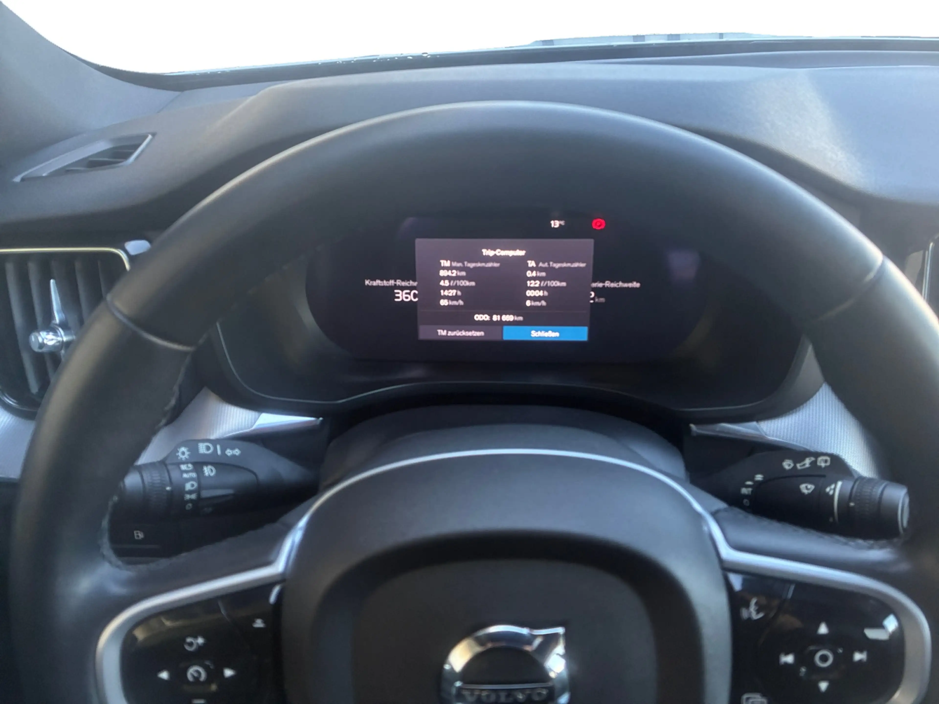 Volvo XC60 XC60 T6 AWD RECH R-D — photo 13