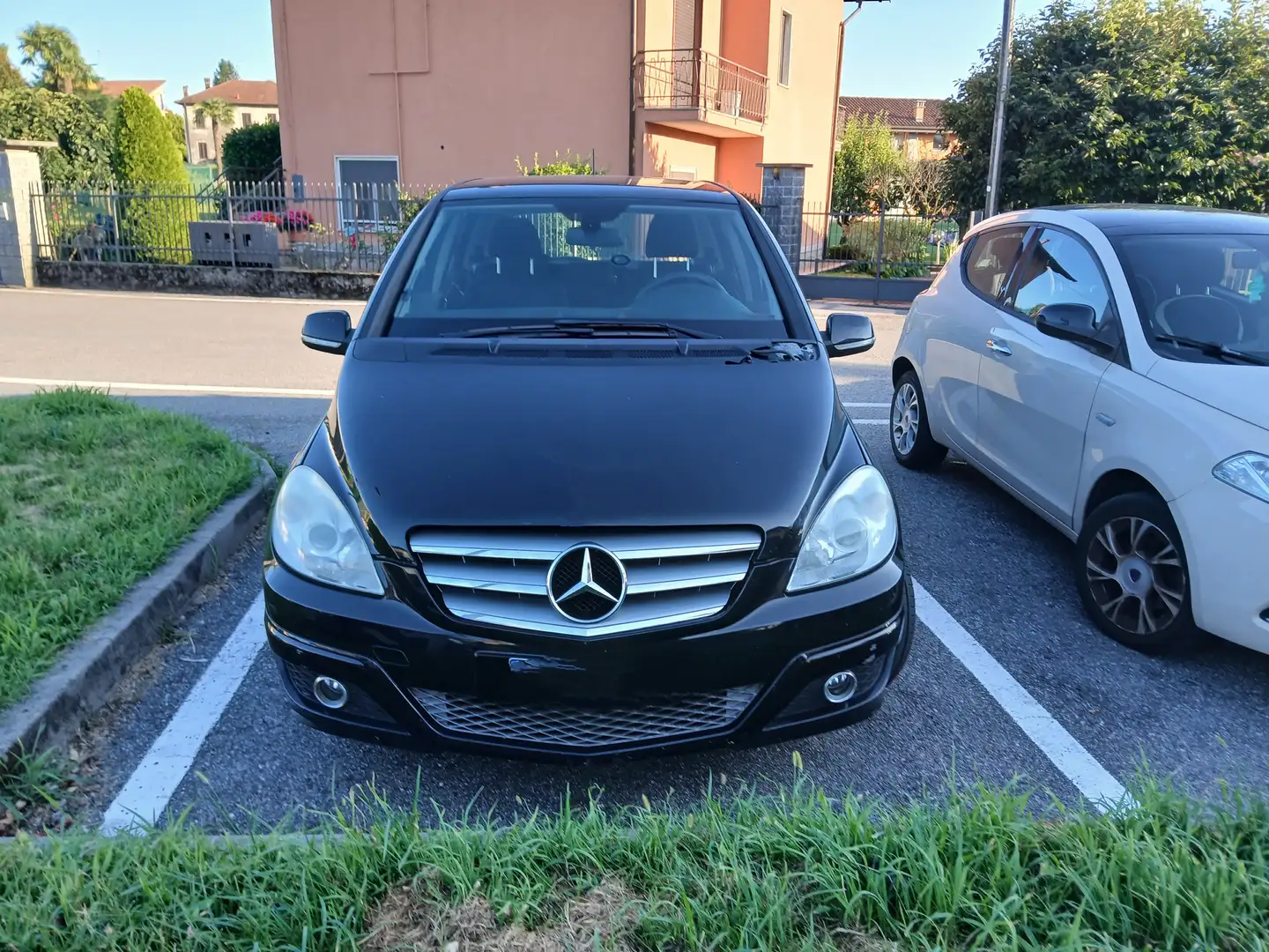 Mercedes-Benz B 180 Classe B - T245 cdi Sport Nero - 2