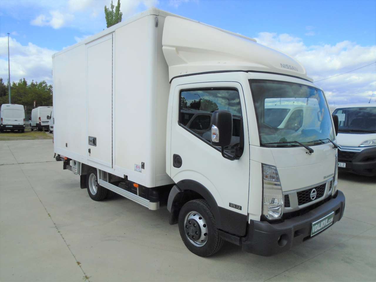 Nissan Cabstar 35.12/3 Cabina Abatible Comfort - foto 1
