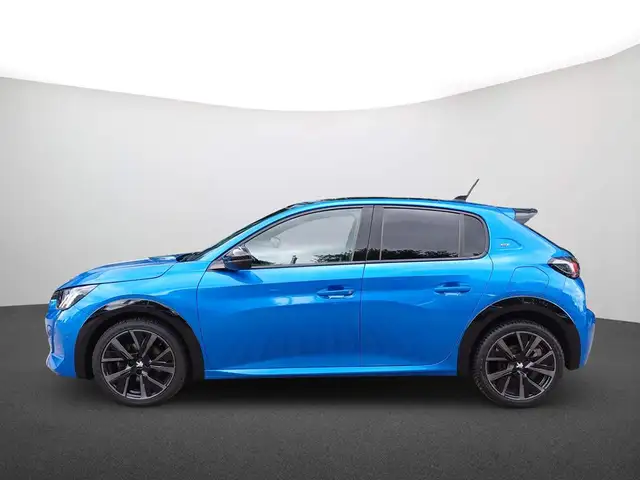 Peugeot 208 view 4