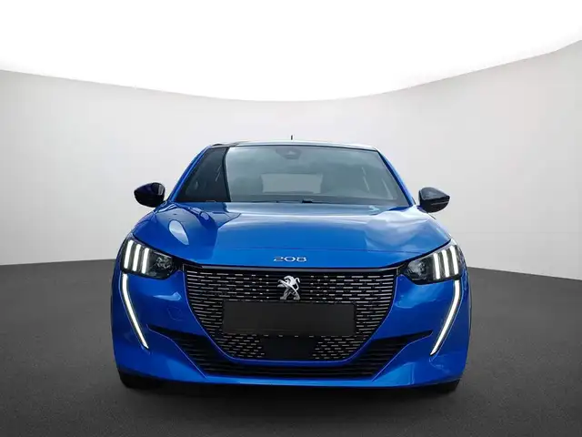 Peugeot 208 view 2