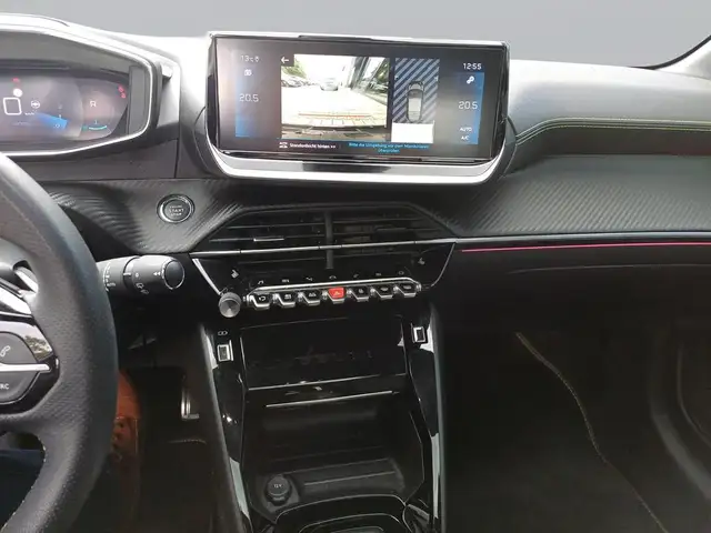 Peugeot 208 view 12
