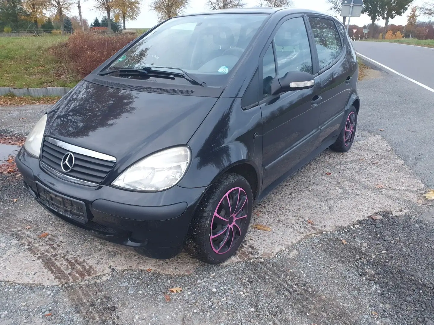 Mercedes-Benz A 140 AVANTGARDE, Klima, Faltdach, TÜV 05.2026 Noir - 2