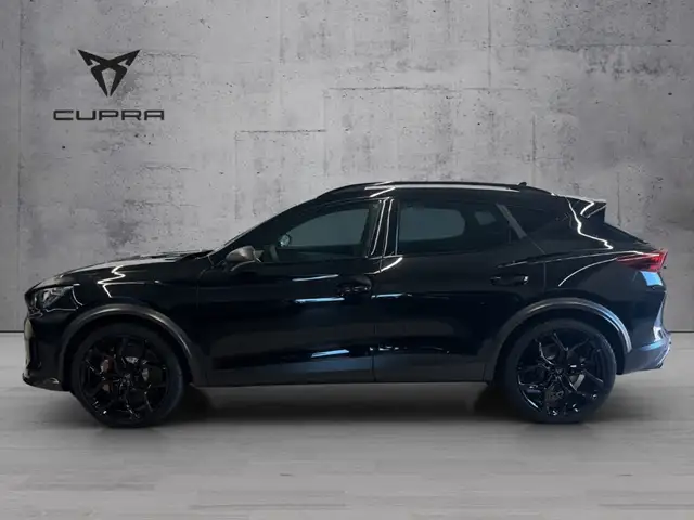 Cupra Formentor view 3