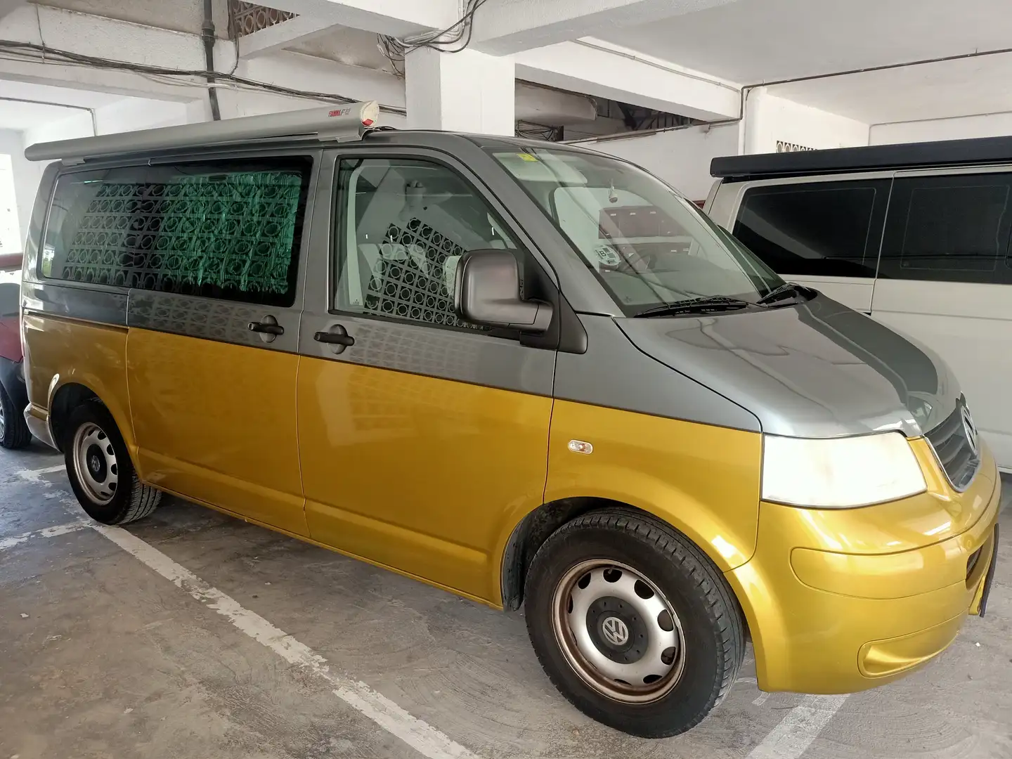 Volkswagen T5 Multivan Multivan 2.5TDI Startline 174 Startline Plateado - 1