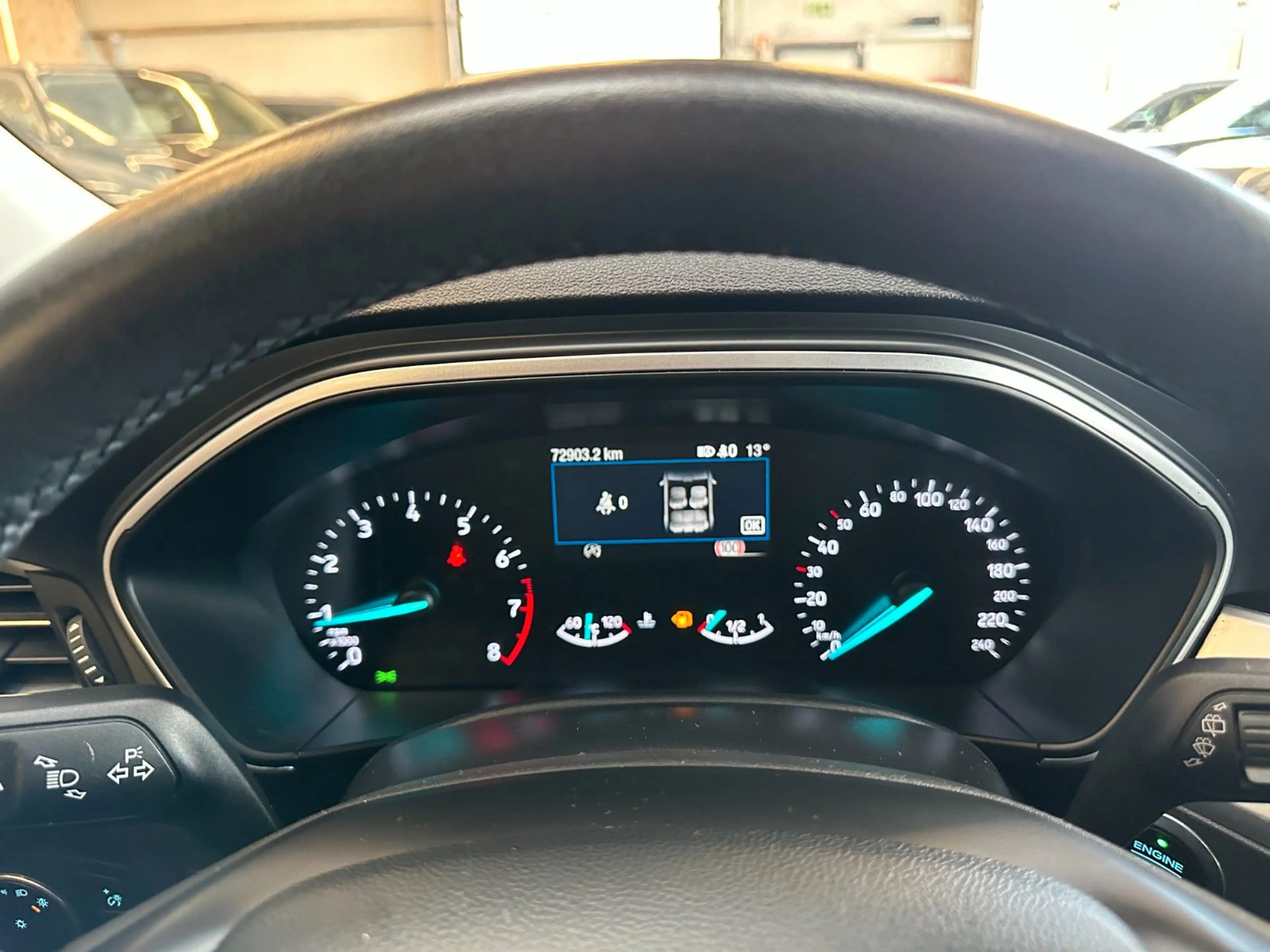 Ford Focus Lim. *PANO*KAMERA*AHK*LED*TEMPOMAT* — photo 13