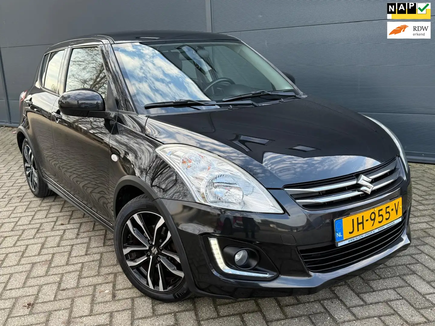 Suzuki Swift 1.2 Style EASSS/Airco/cruise/trekhaak/bluetooth Noir - 1