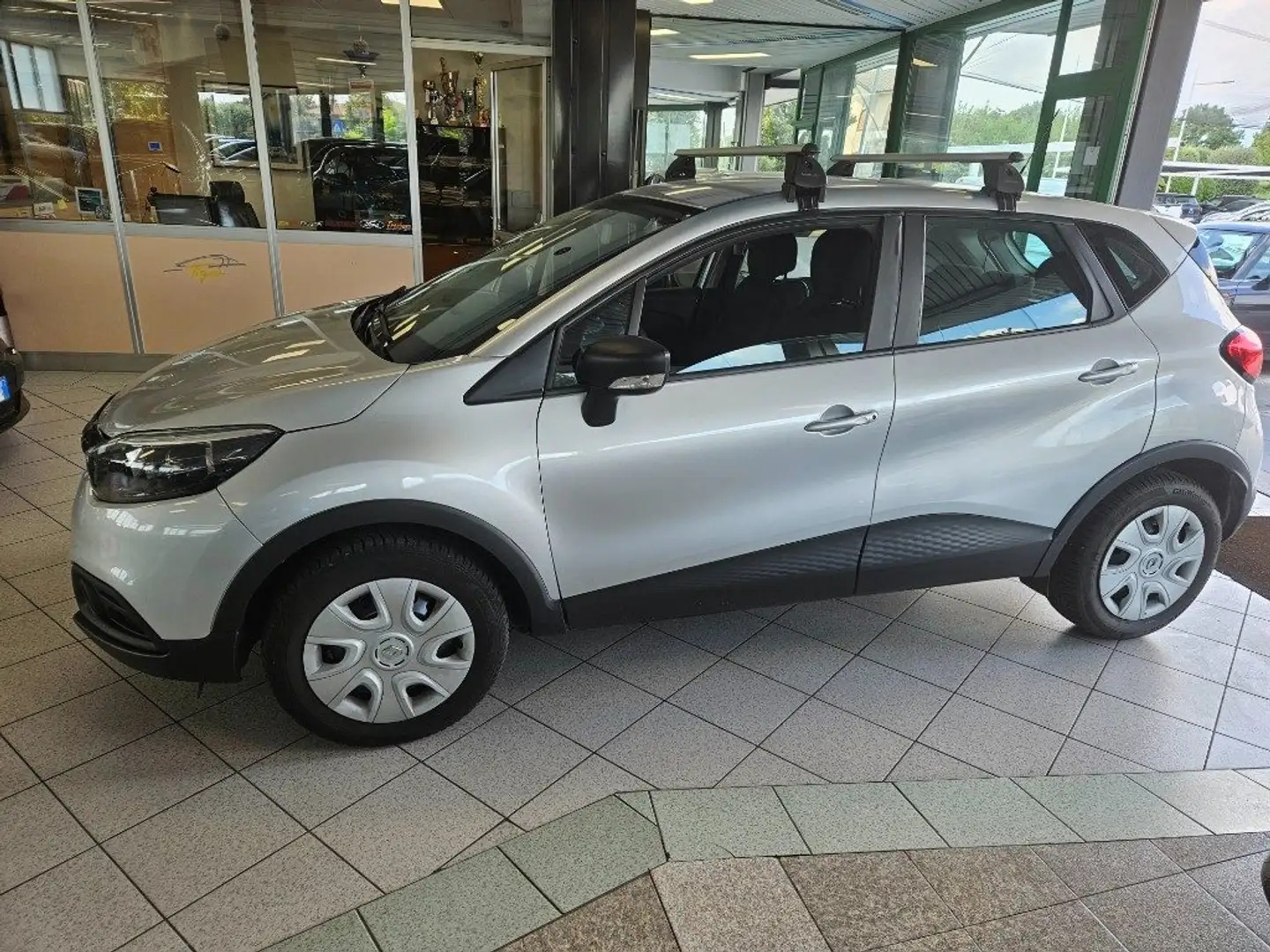 Renault Captur Start&Stop Wave Grau - 2