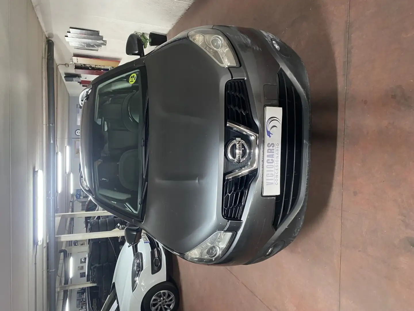 Nissan Qashqai Q+2 1.6dCi S&S Visia 4x2 Gris - 2