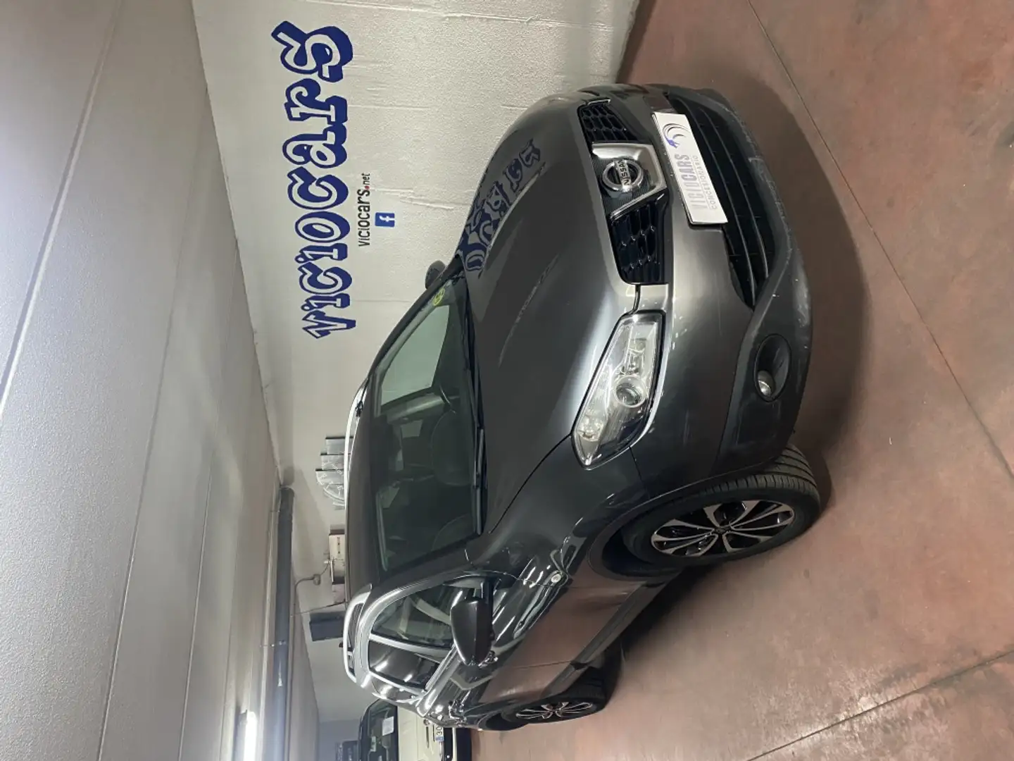 Nissan Qashqai Q+2 1.6dCi S&S Visia 4x2 Gris - 1