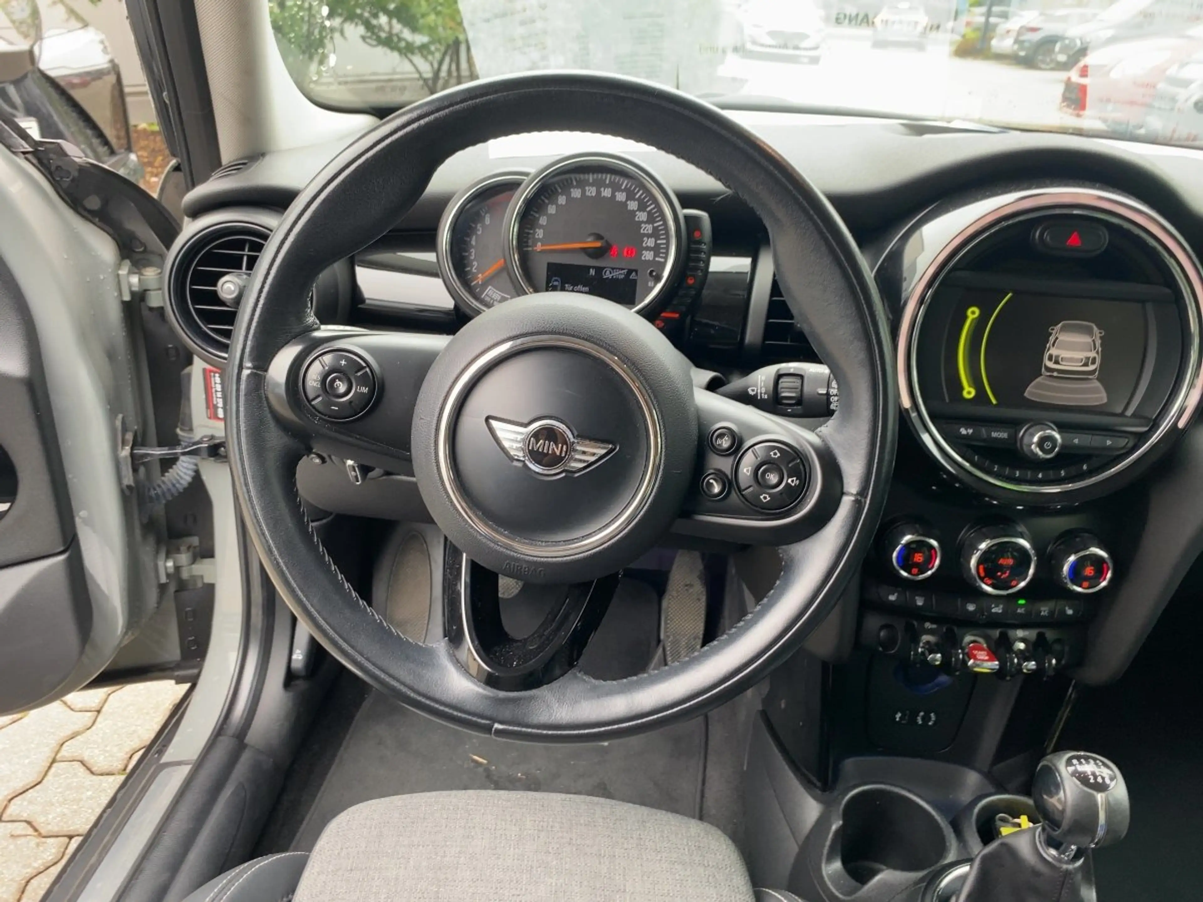 MINI Cooper 1.5 guter gebrauchter Kompaktwagen — photo 15