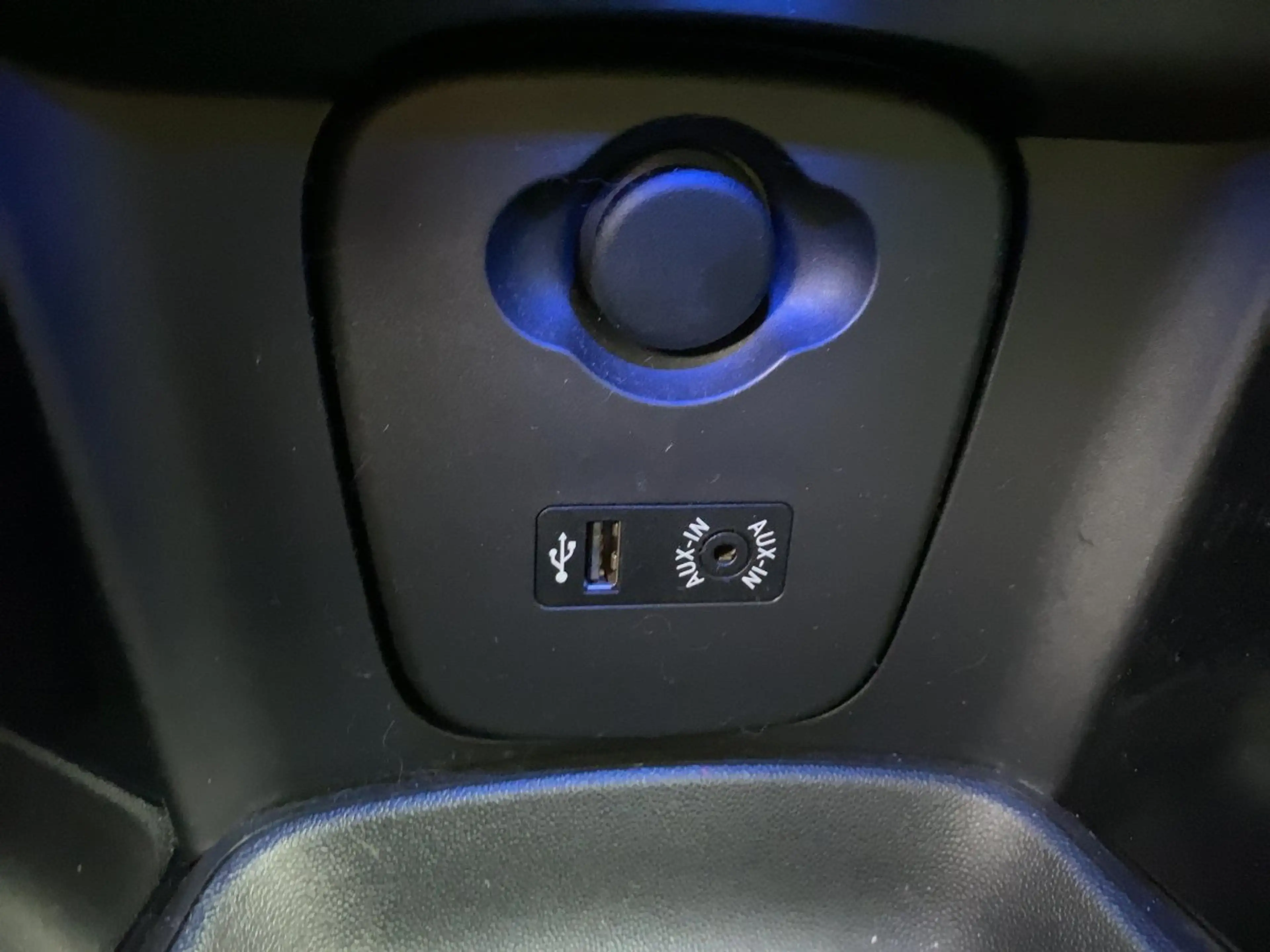 MINI Cooper 1.5 guter gebrauchter Kompaktwagen — photo 24