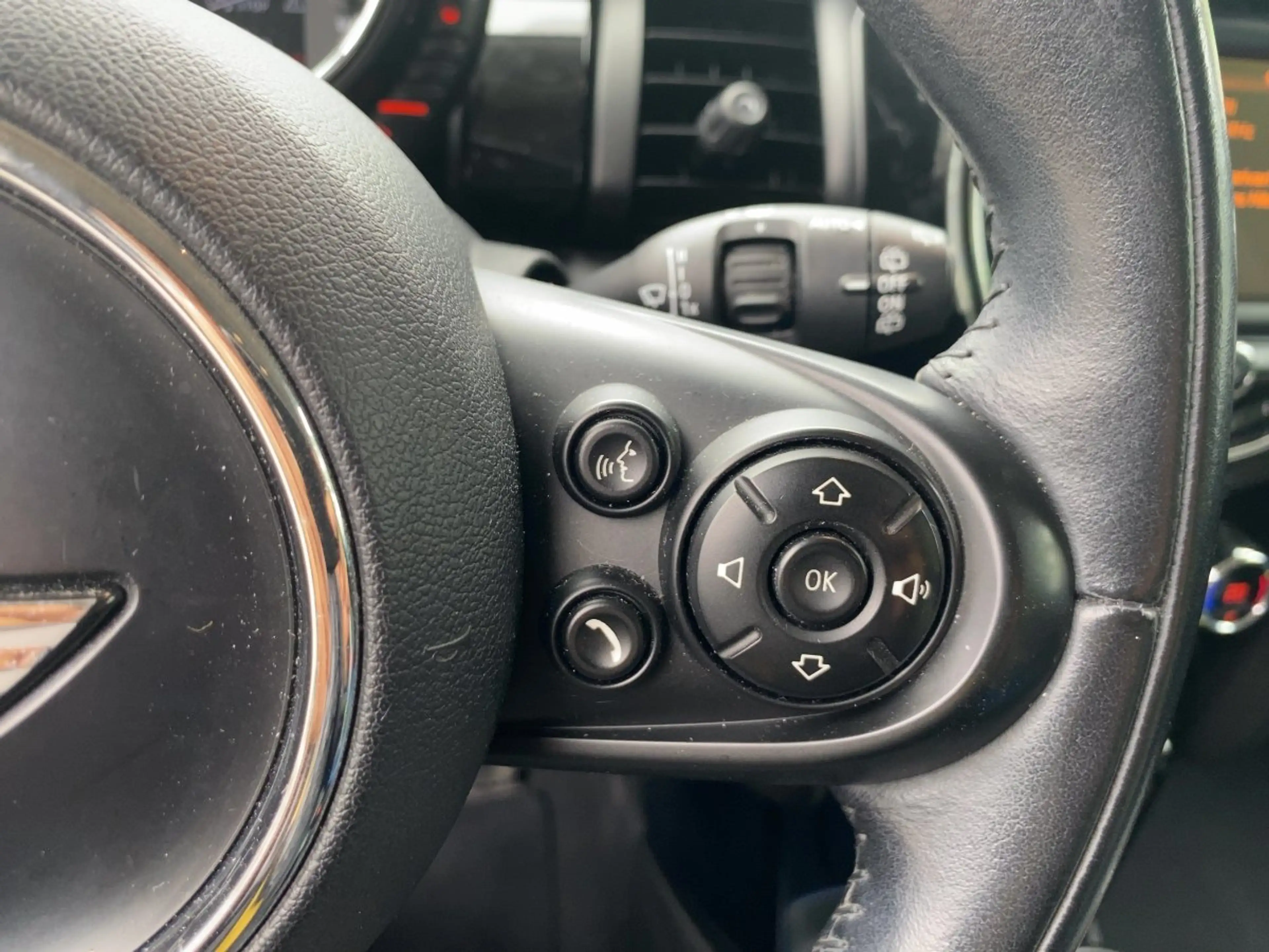 MINI Cooper 1.5 guter gebrauchter Kompaktwagen — photo 23