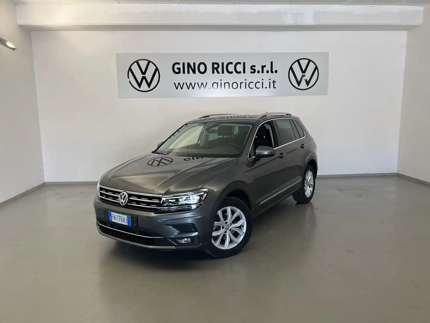 Volkswagen Tiguan Tiguan 2.0 TDI DSG 4MOTION Advanced BlueMotion Te Gris - 1
