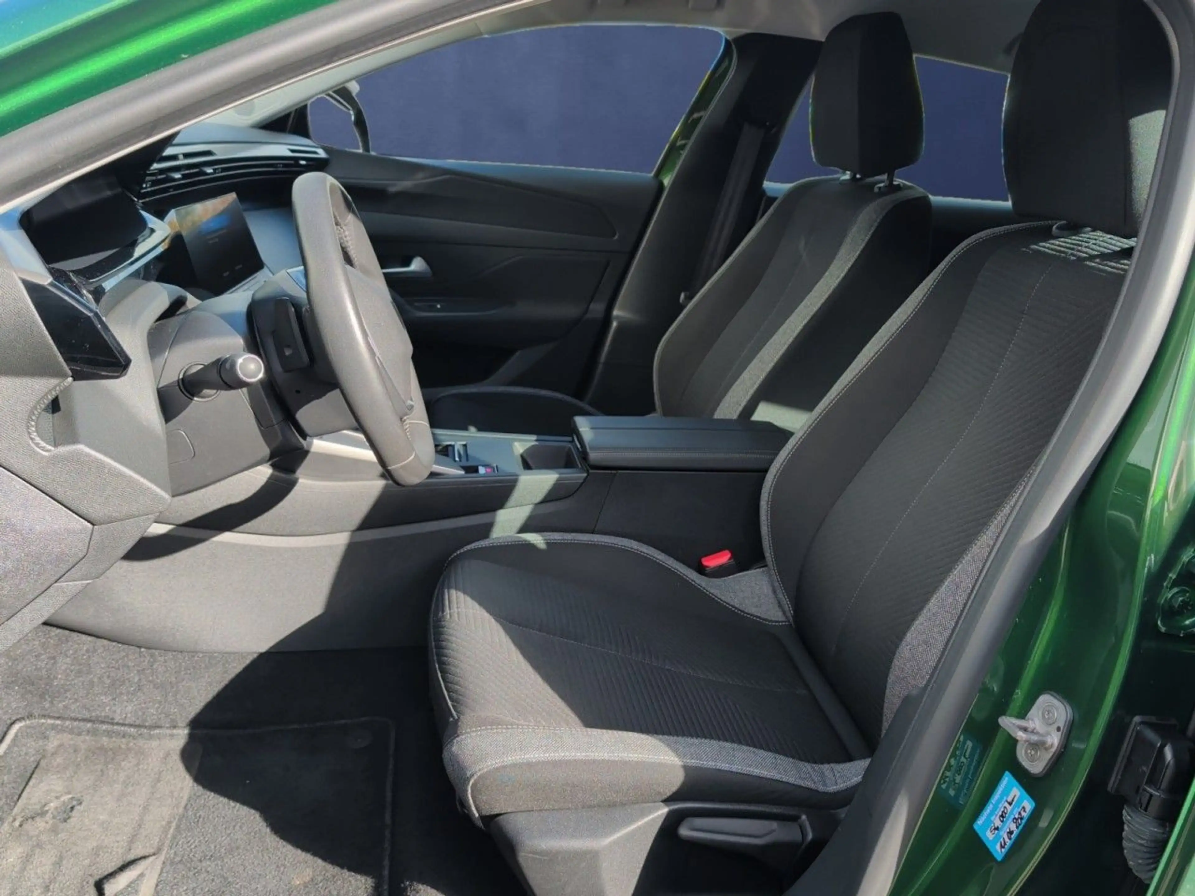 Peugeot 308 ActivePack PureTech 130 Autom.+LED+Sitzheiz — photo 13
