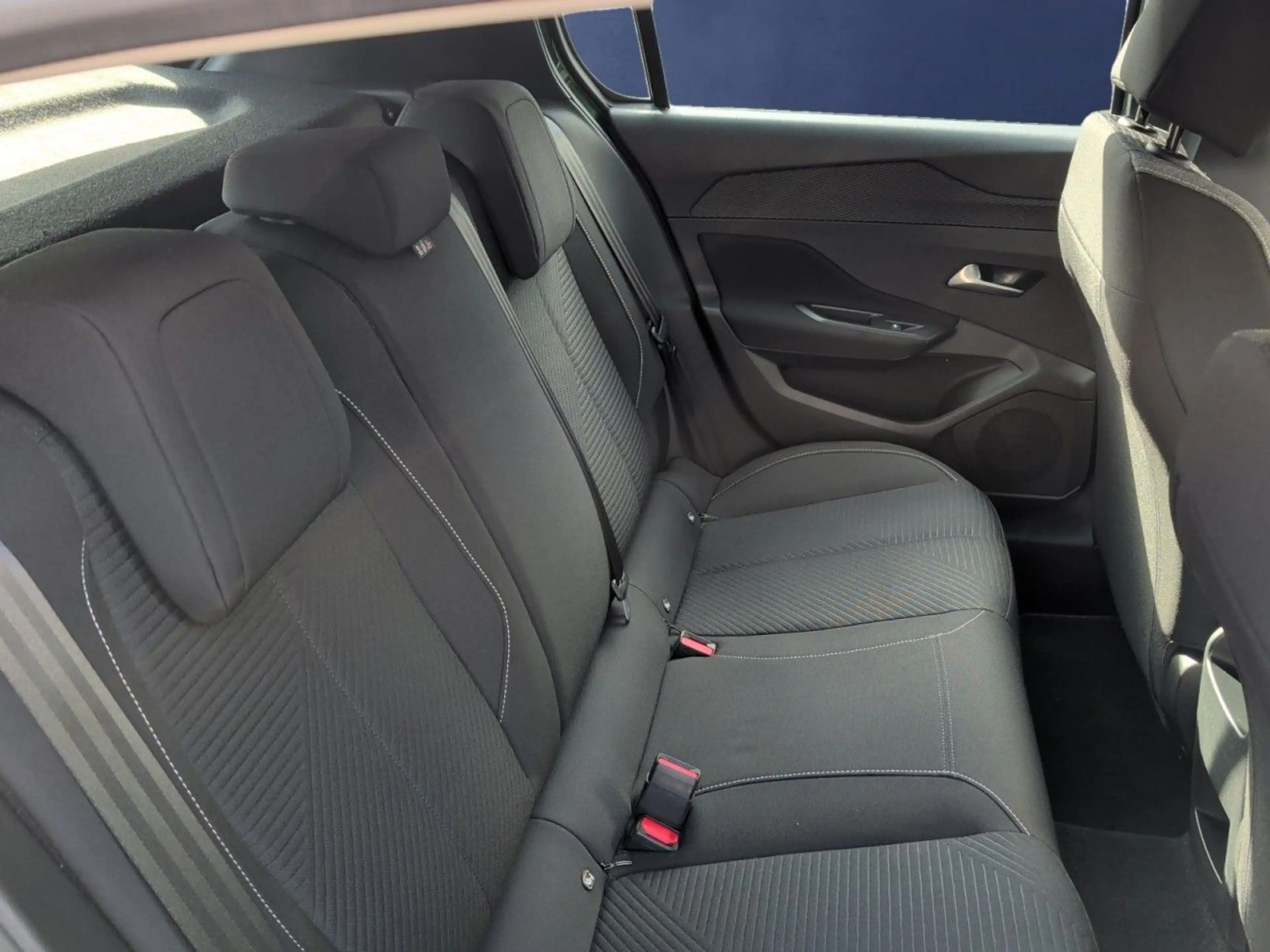 Peugeot 308 ActivePack PureTech 130 Autom.+LED+Sitzheiz — photo 14