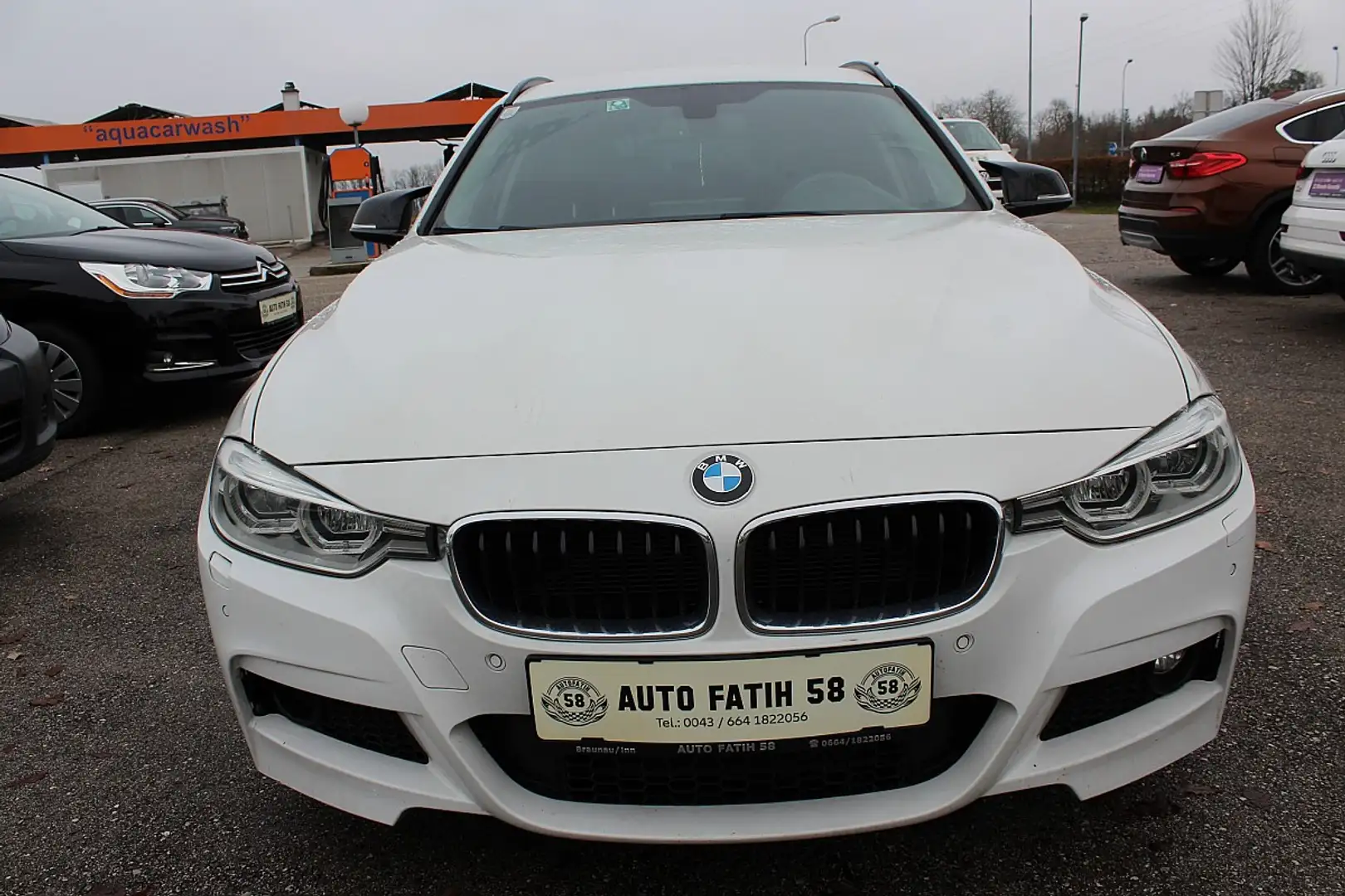 BMW 320 d xDrive Touring Sport Line Aut. Weiß - 2