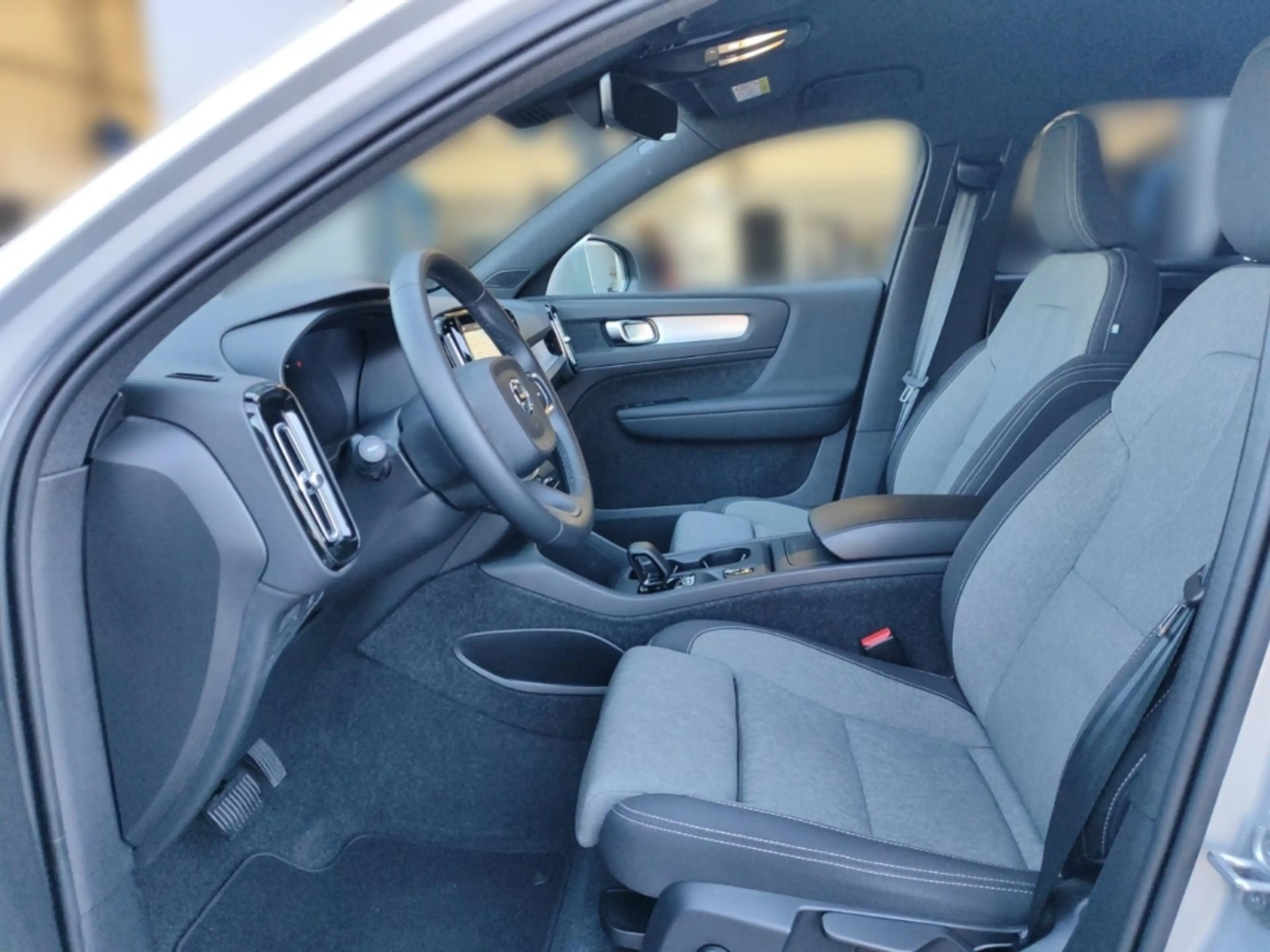 Volvo XC40 B3 EU6d Core 2WD Navi Digitales Cockpit Soundsyste — photo 15