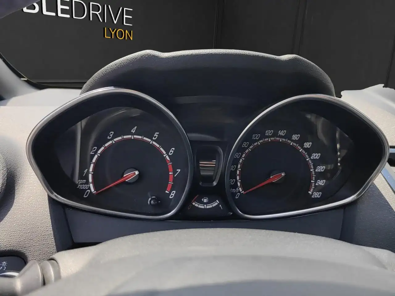 Ford Fiesta ST — photo 11