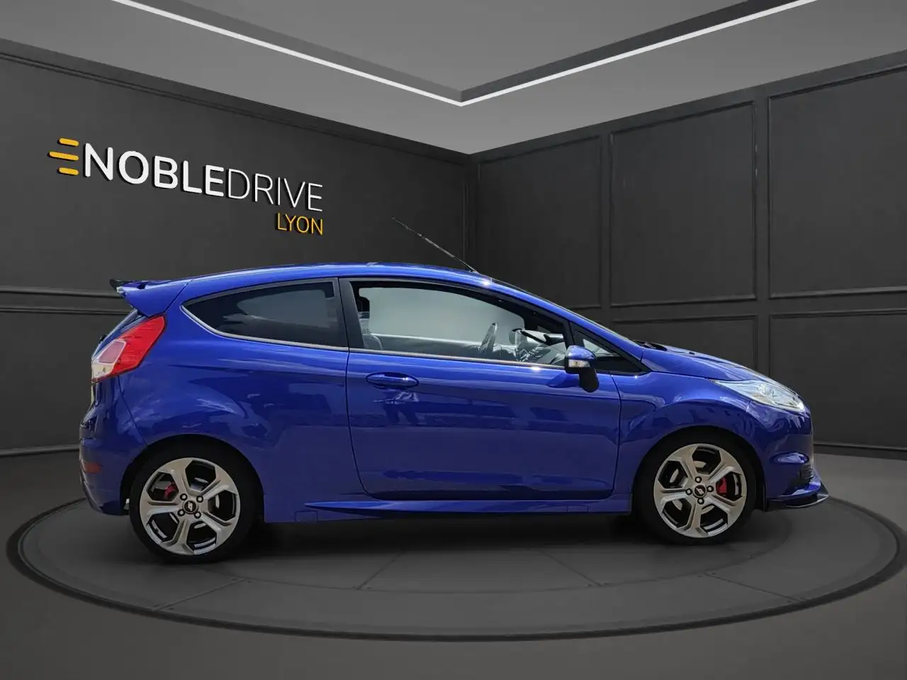Ford Fiesta ST — photo 7