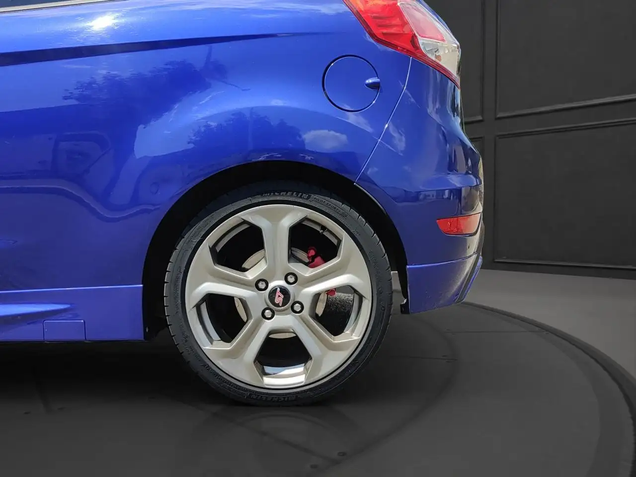 Ford Fiesta ST — photo 24