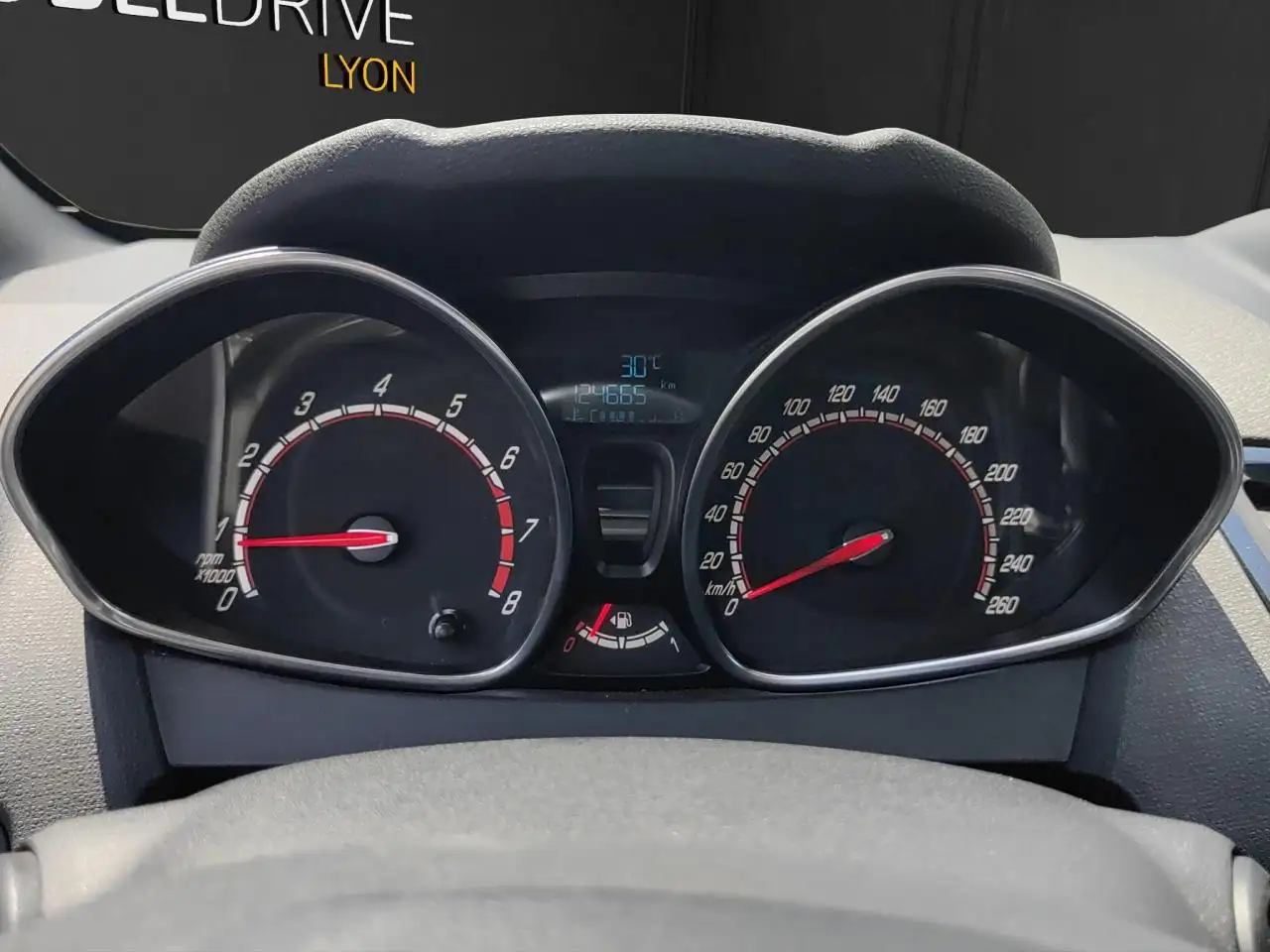 Ford Fiesta ST — photo 17