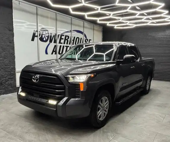 Toyota Tundra SR5 4x2 4dr CrewMax Cab Pickup SB