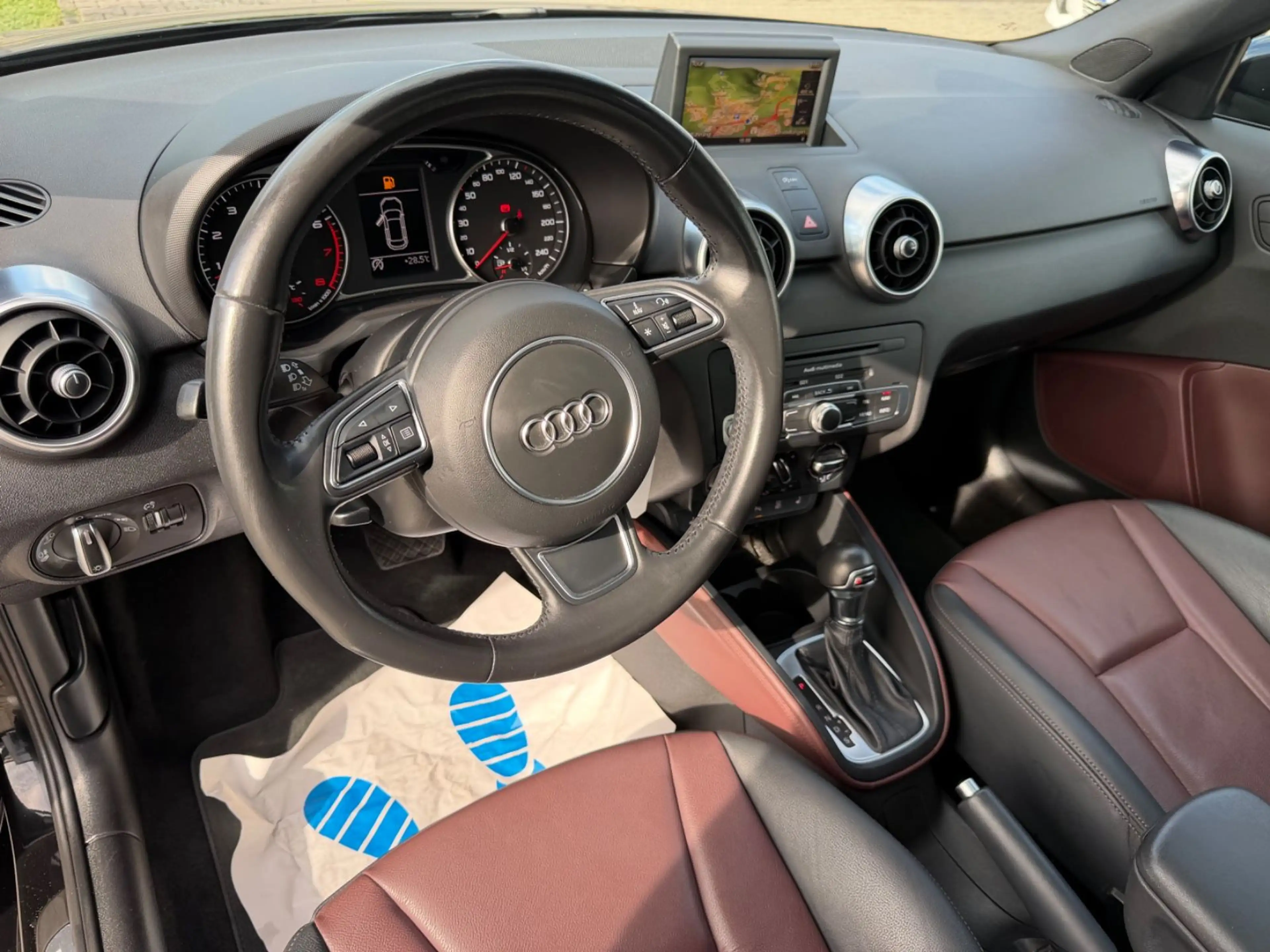 Audi A1 Sportback ambition S-LINE|AUTOMATIK|XENON| — photo 13